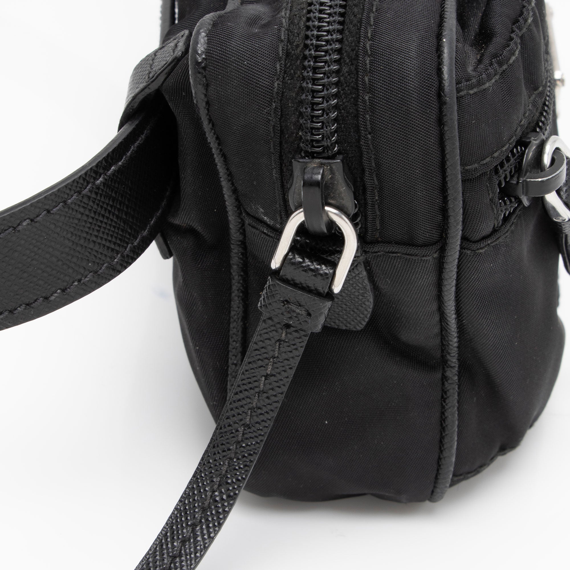 Prada Tessuto Zip Belt Bag (SHF-nB43OT)