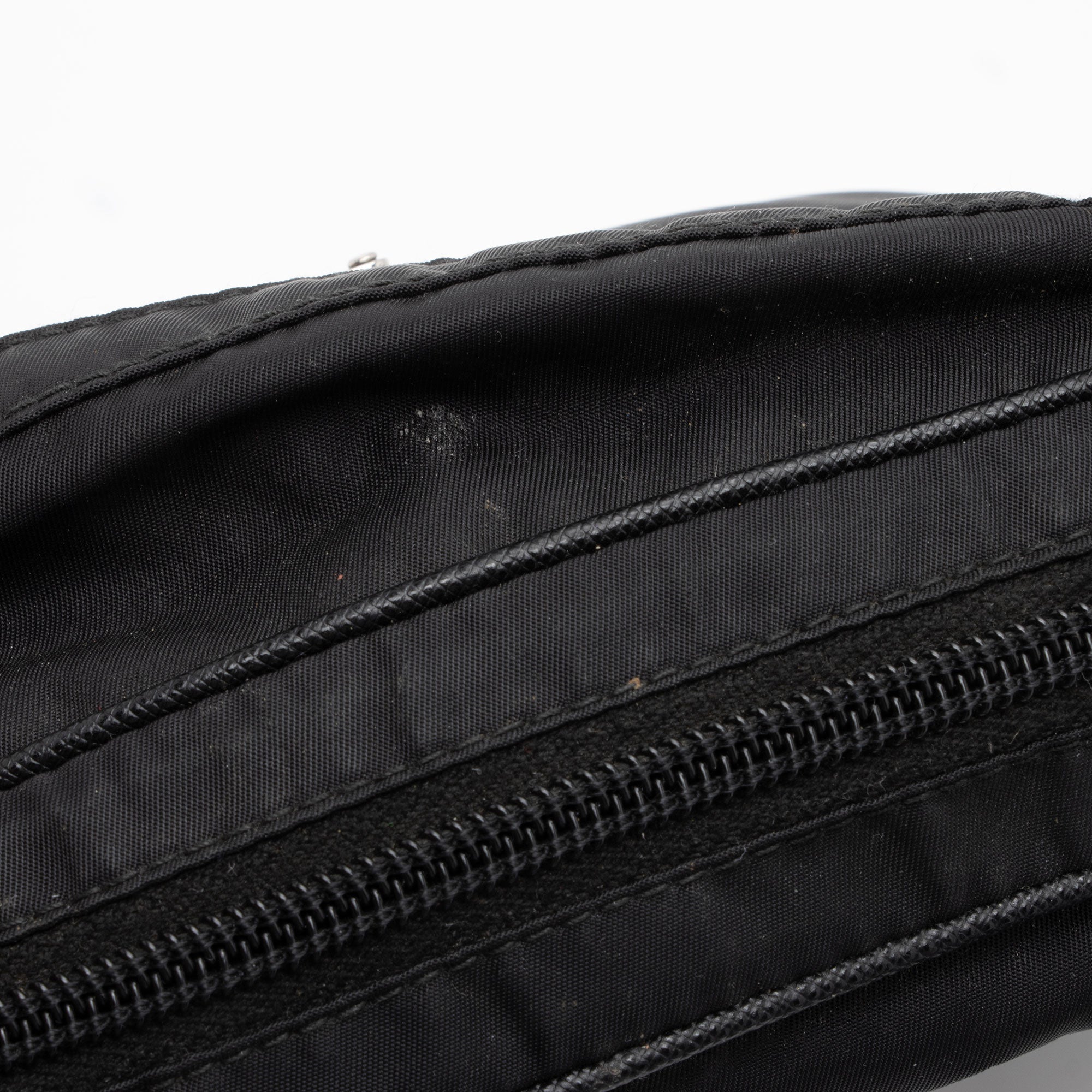 Prada Tessuto Zip Belt Bag (SHF-nB43OT)