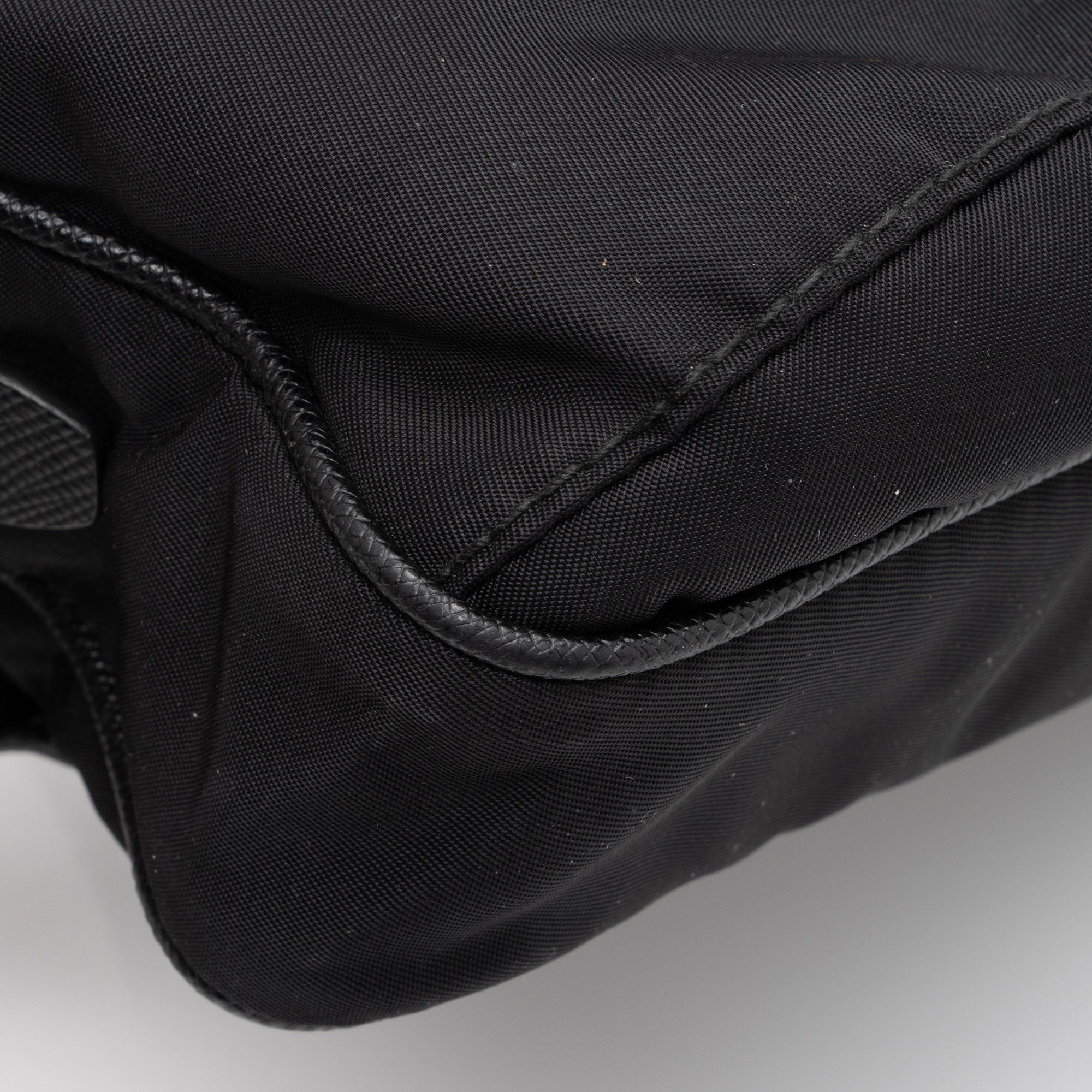 Prada Tessuto Zip Belt Bag (SHF-nB43OT)