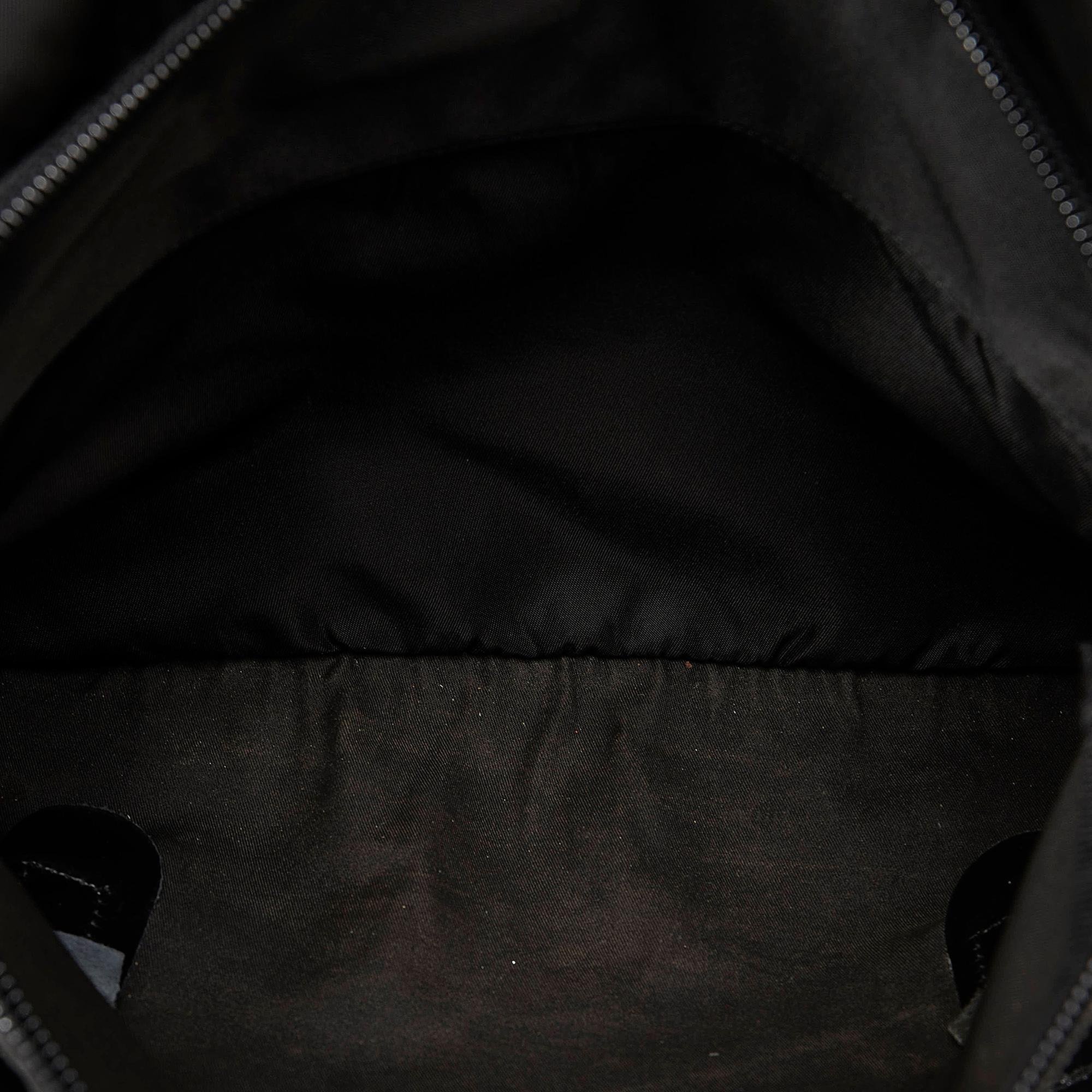 Prada Tessuto Messenger Bag (SHG-UPZdHj)