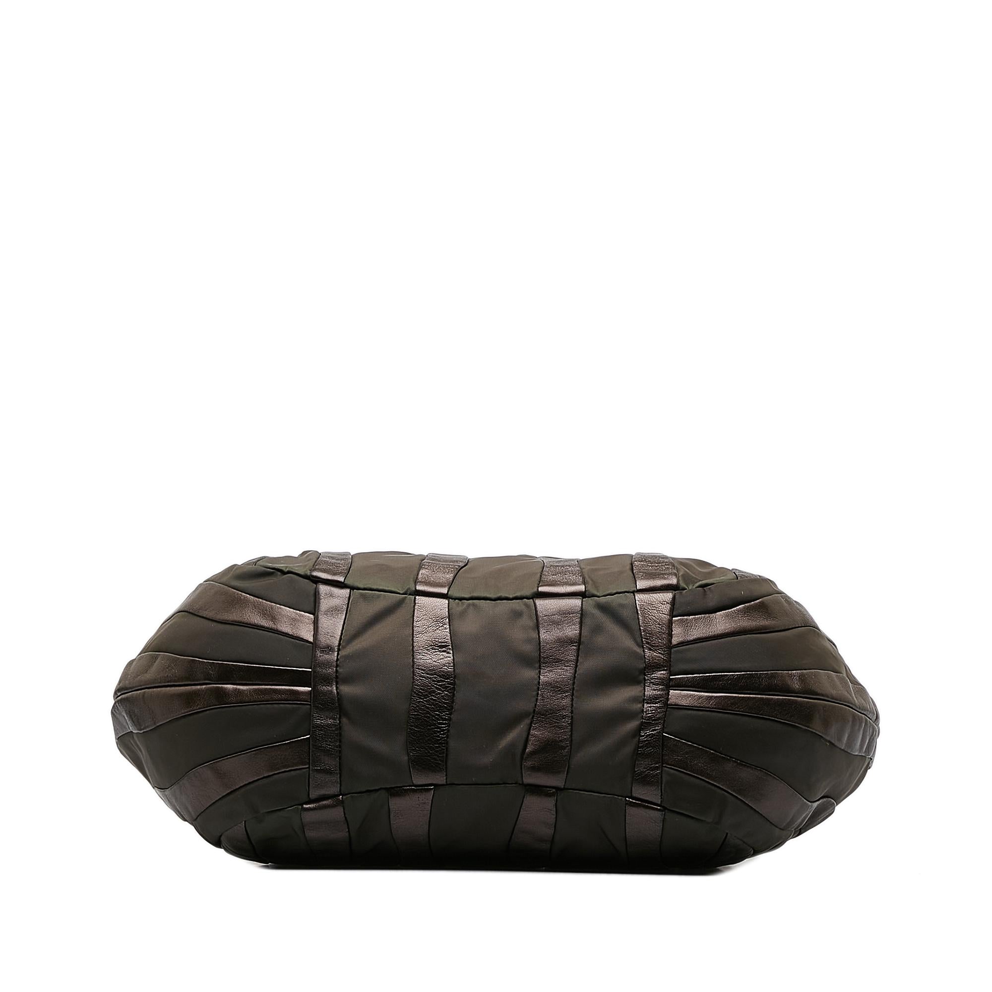 Prada Tessuto Nappa Waves Tote (SHG-zw4bxu)