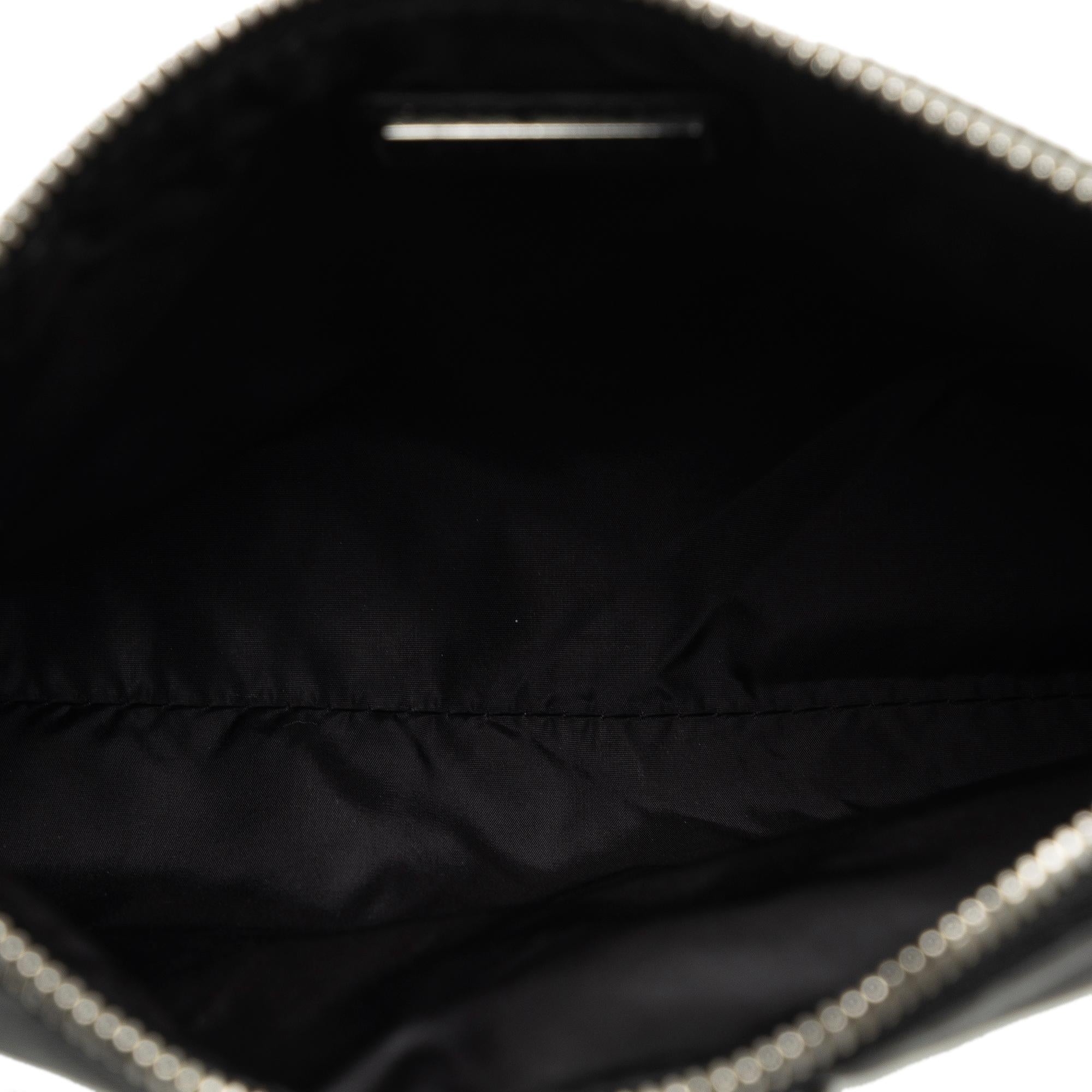 Prada Tessuto Pouch (SHG-D22jz5)