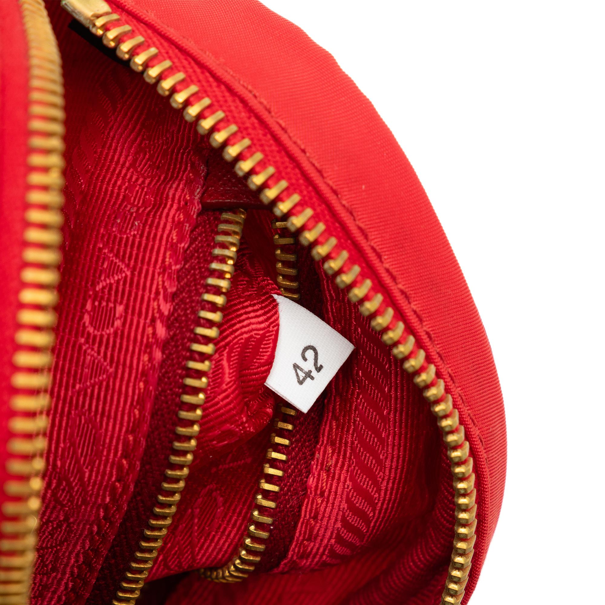 Prada Tessuto Pouch (SHG-ux0TBE)