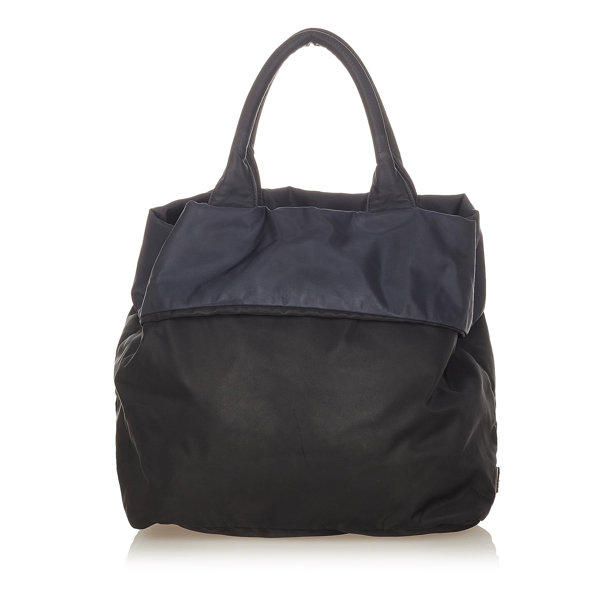 Prada Tessuto Reversible Satchel (SHG-8LpDGC)