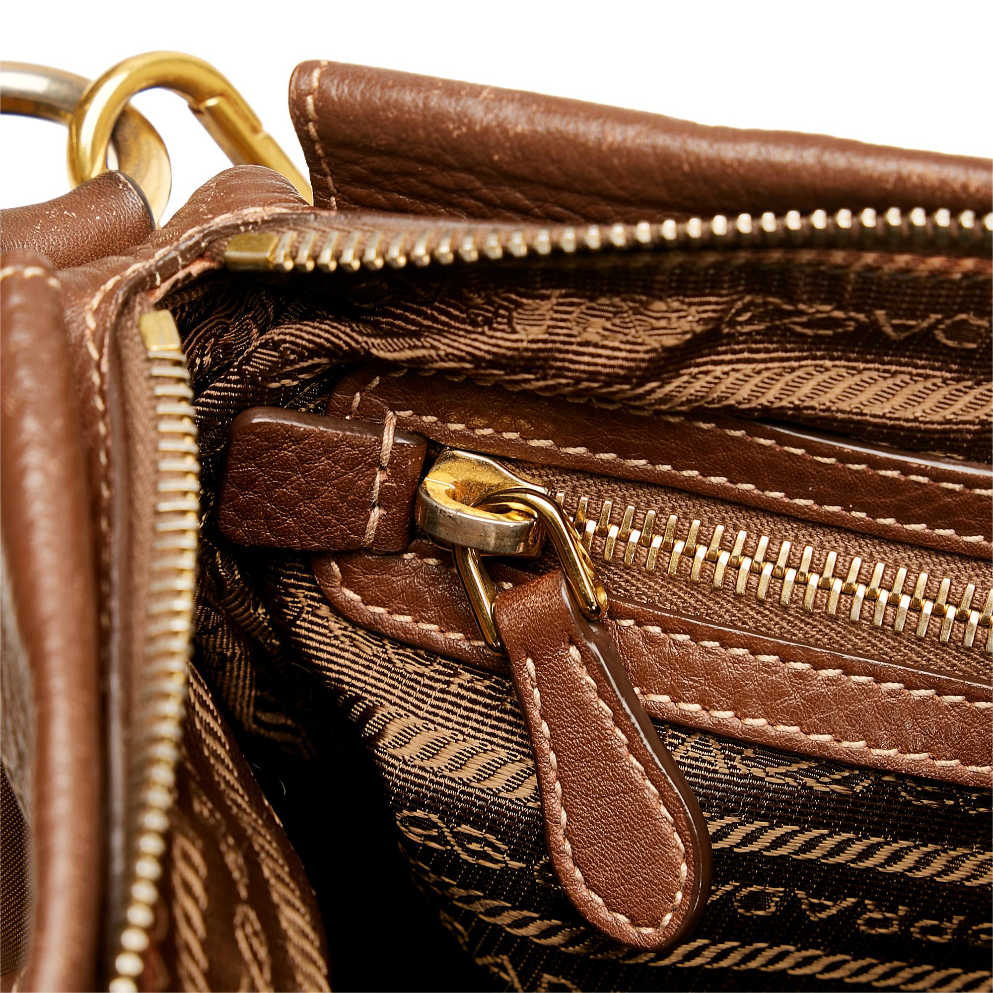 Prada Tessuto Satchel (SHG-Iai0gr)