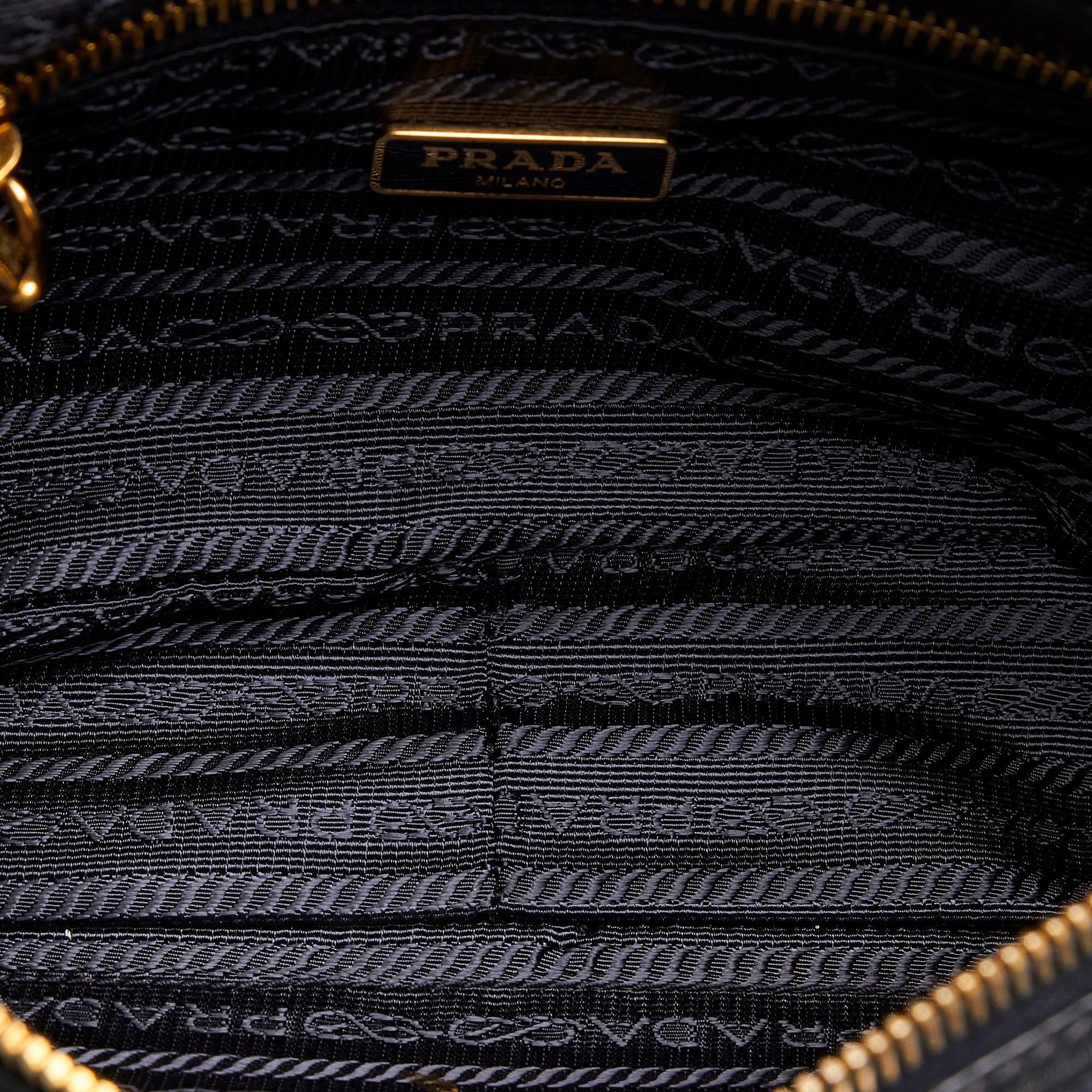 Prada Tessuto Shoulder Bag (SHG-31807)