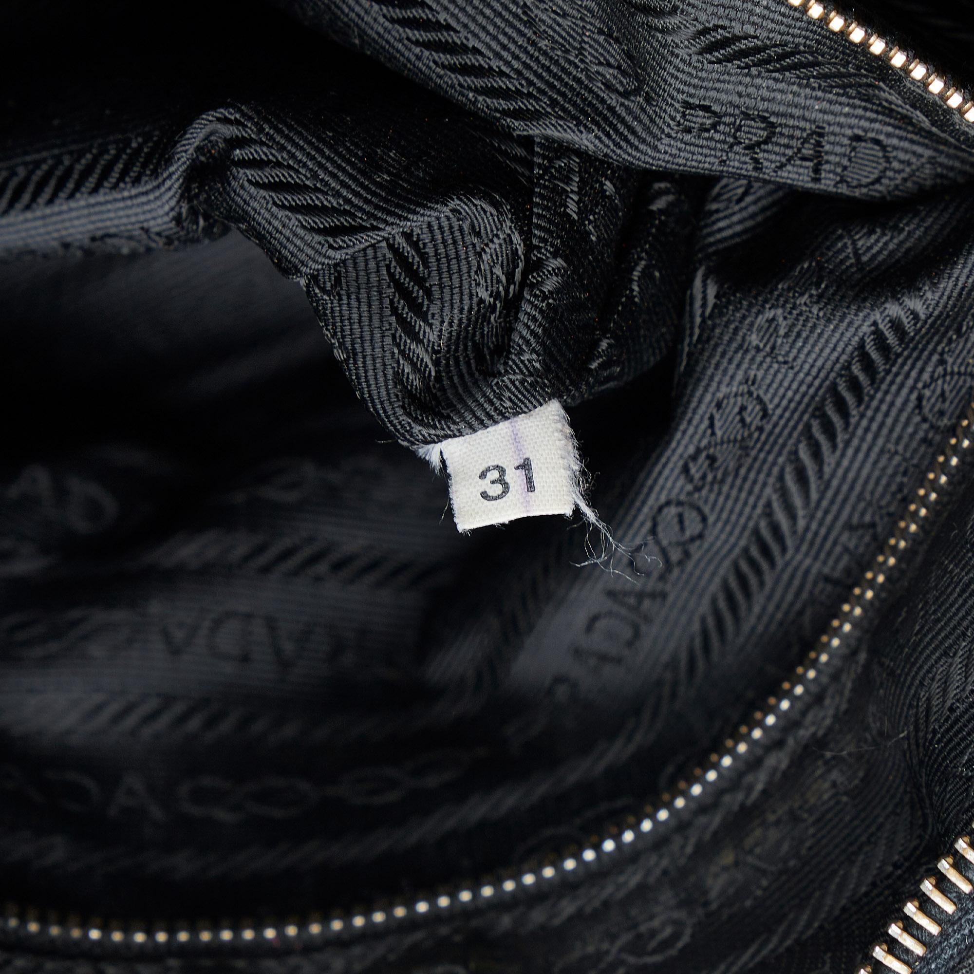 Prada Tessuto Shoulder Bag (SHG-YPrNUz)