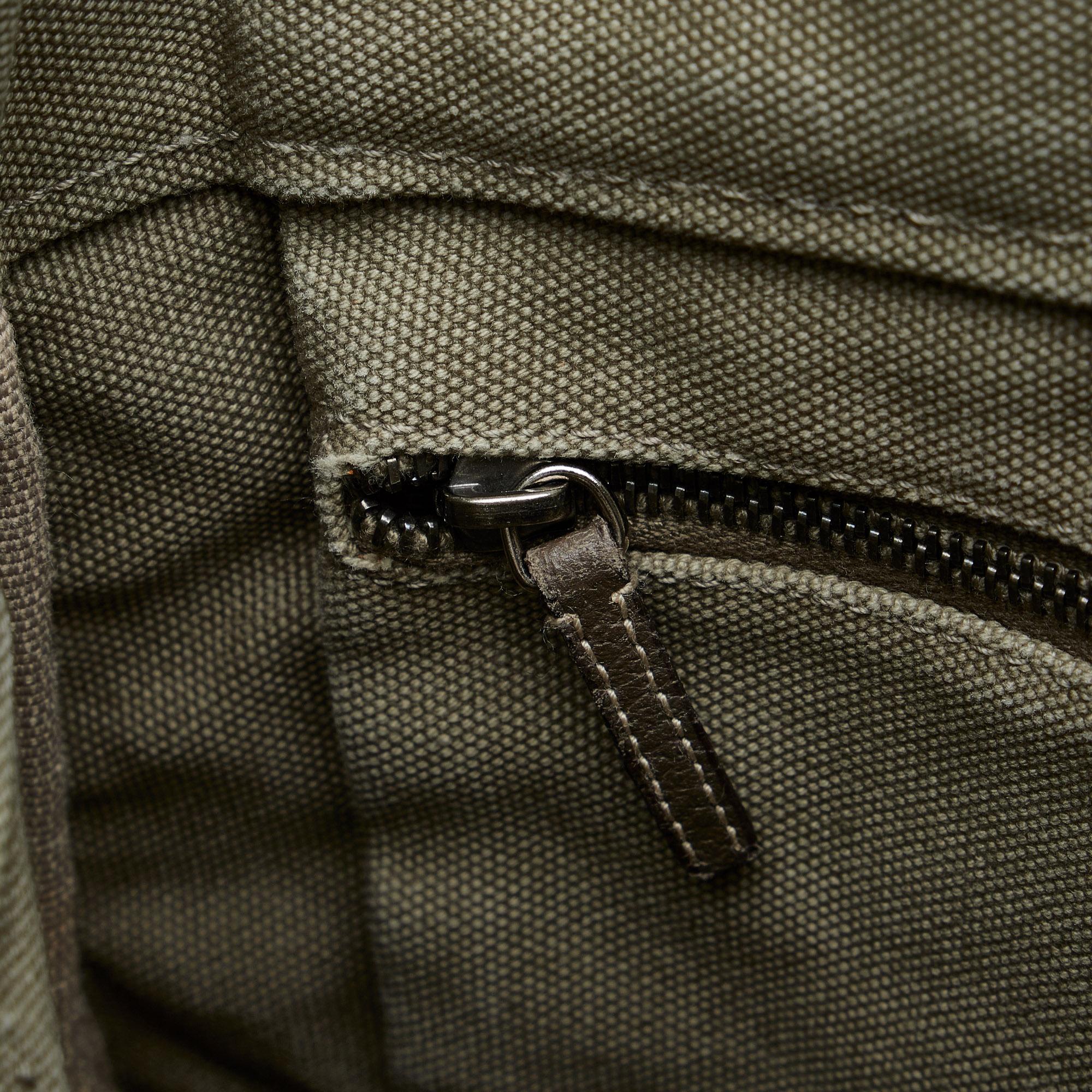 Prada Tessuto Shoulder Bag (SHG-K6skkX)