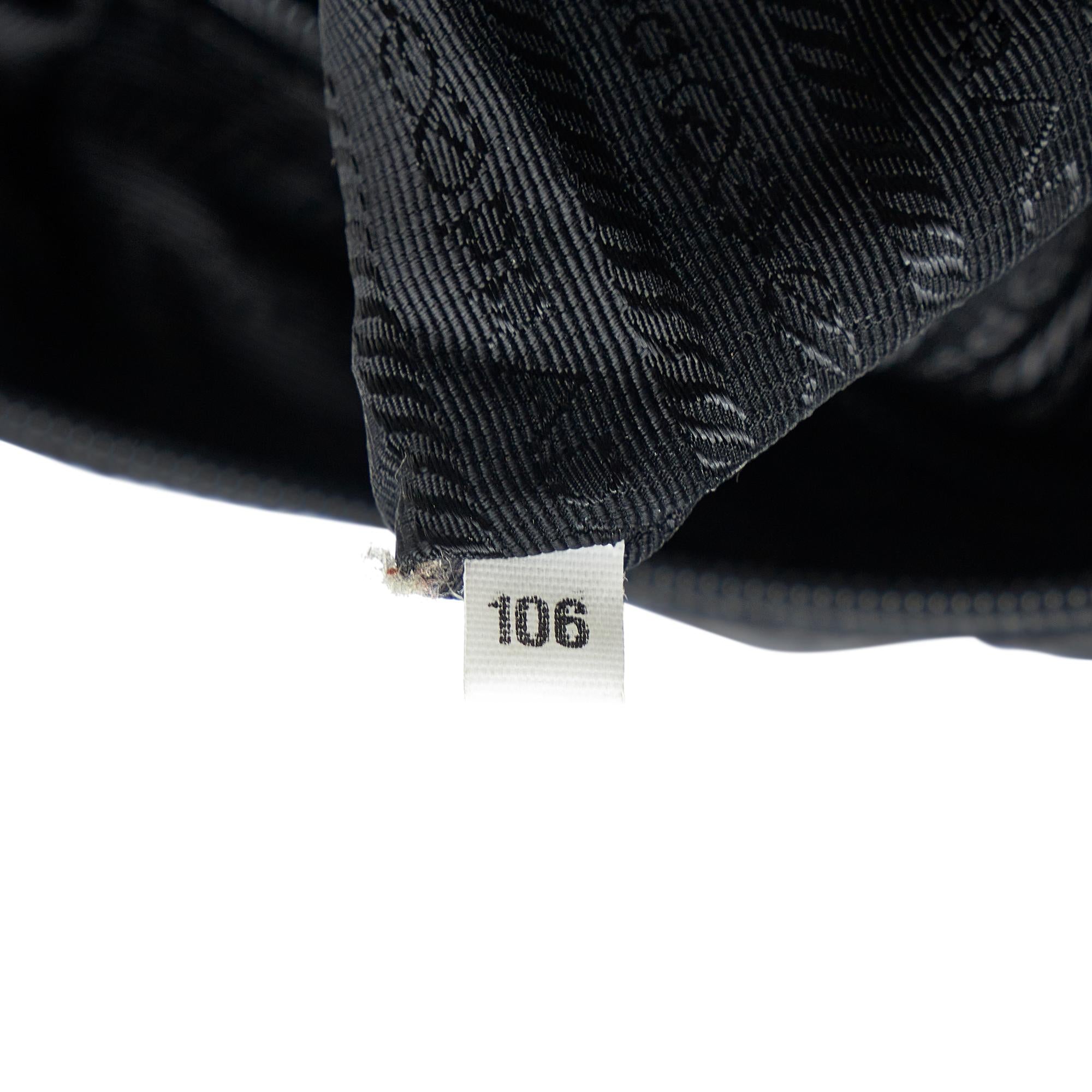 Prada Tessuto Shoulder Bag (SHG-CdO0ci)