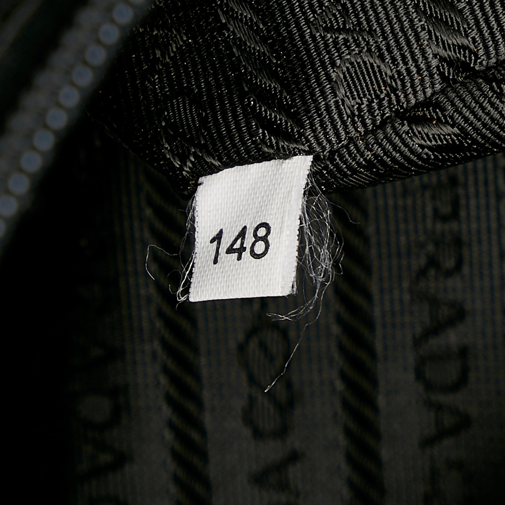 Prada Tessuto Shoulder Bag (SHG-ktCZWP)