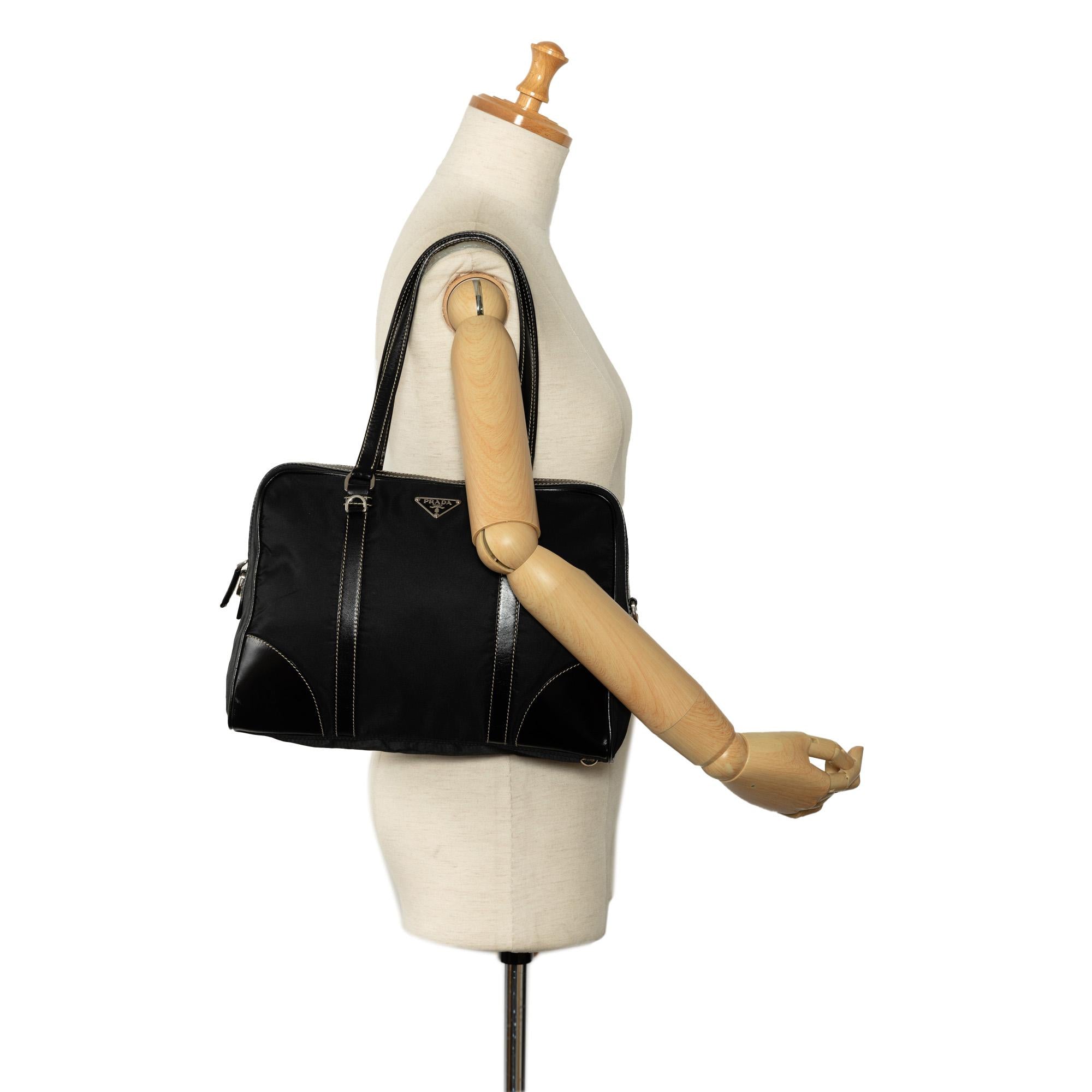 Prada Tessuto Shoulder Bag (SHG-6hmUAo)