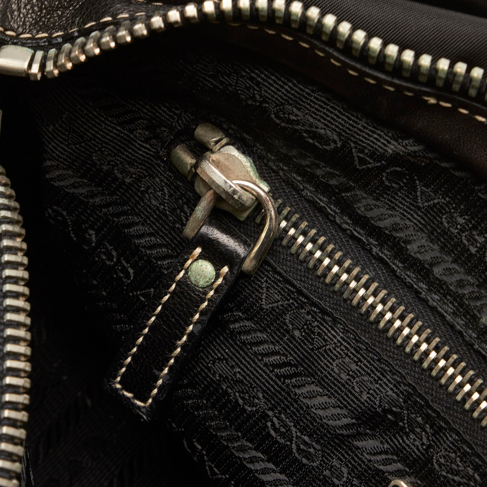 Prada Tessuto Tassel Shoulder Bag (SHG-OlHclM)