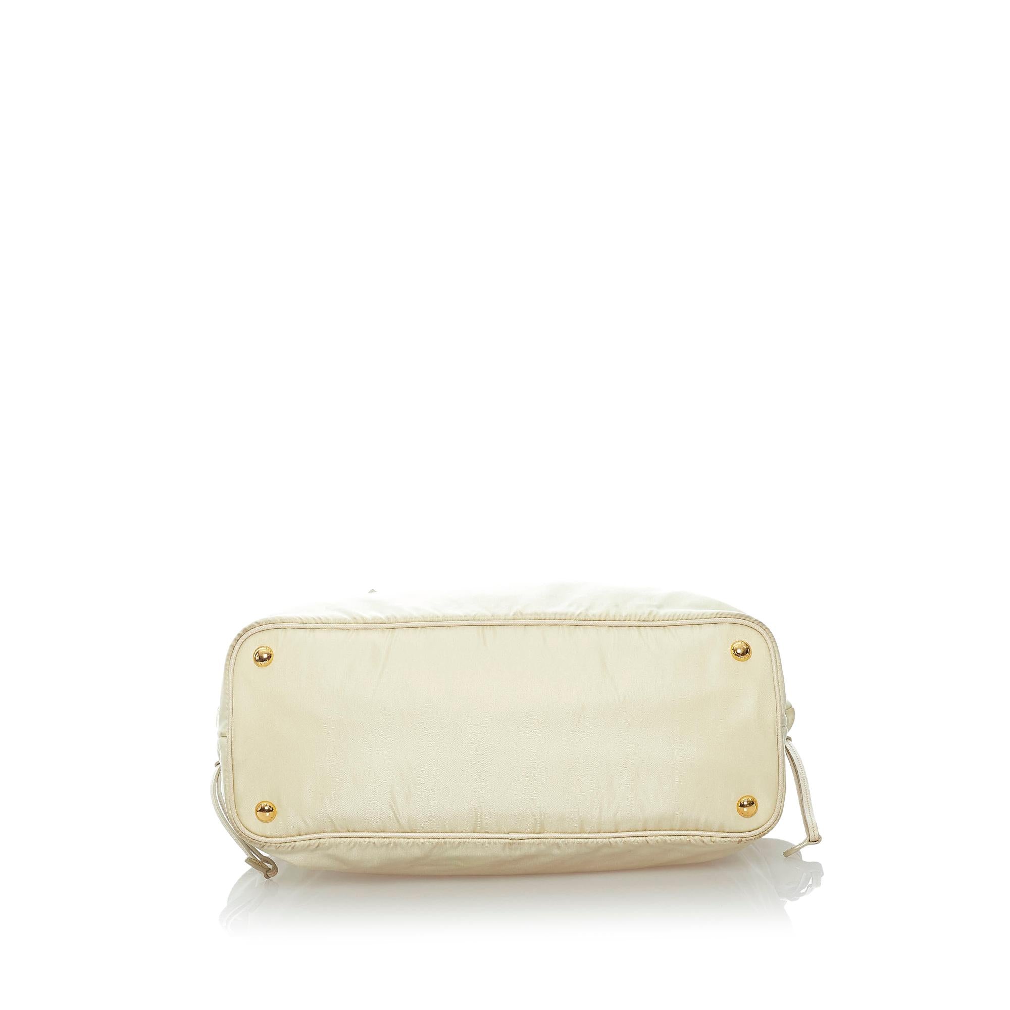 Prada Tessuto Tote Bag (SHG-36118)