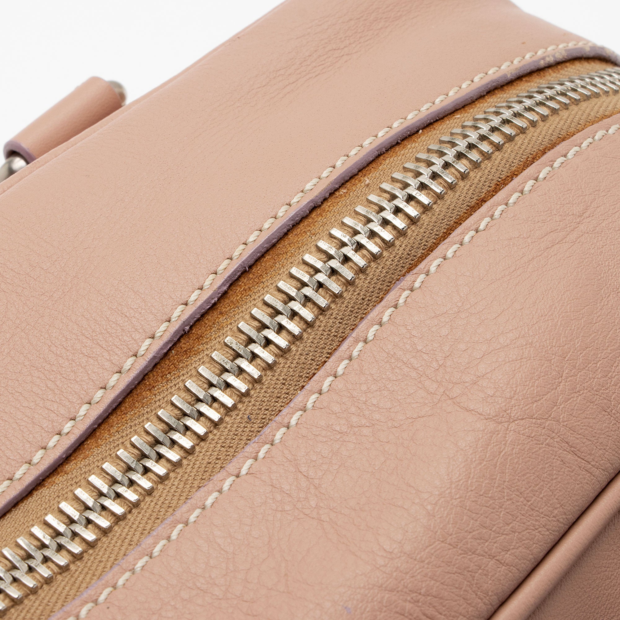 Prada Vitello Daino Bauletto Satchel (SHF-YjLumA)