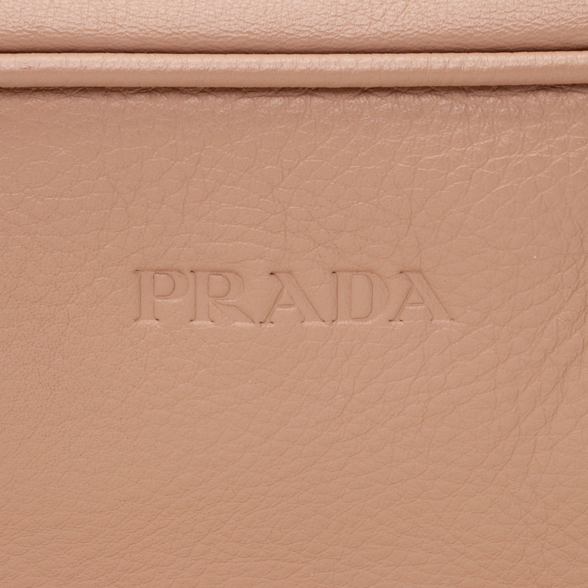 Prada Vitello Daino Bauletto Satchel (SHF-YjLumA)