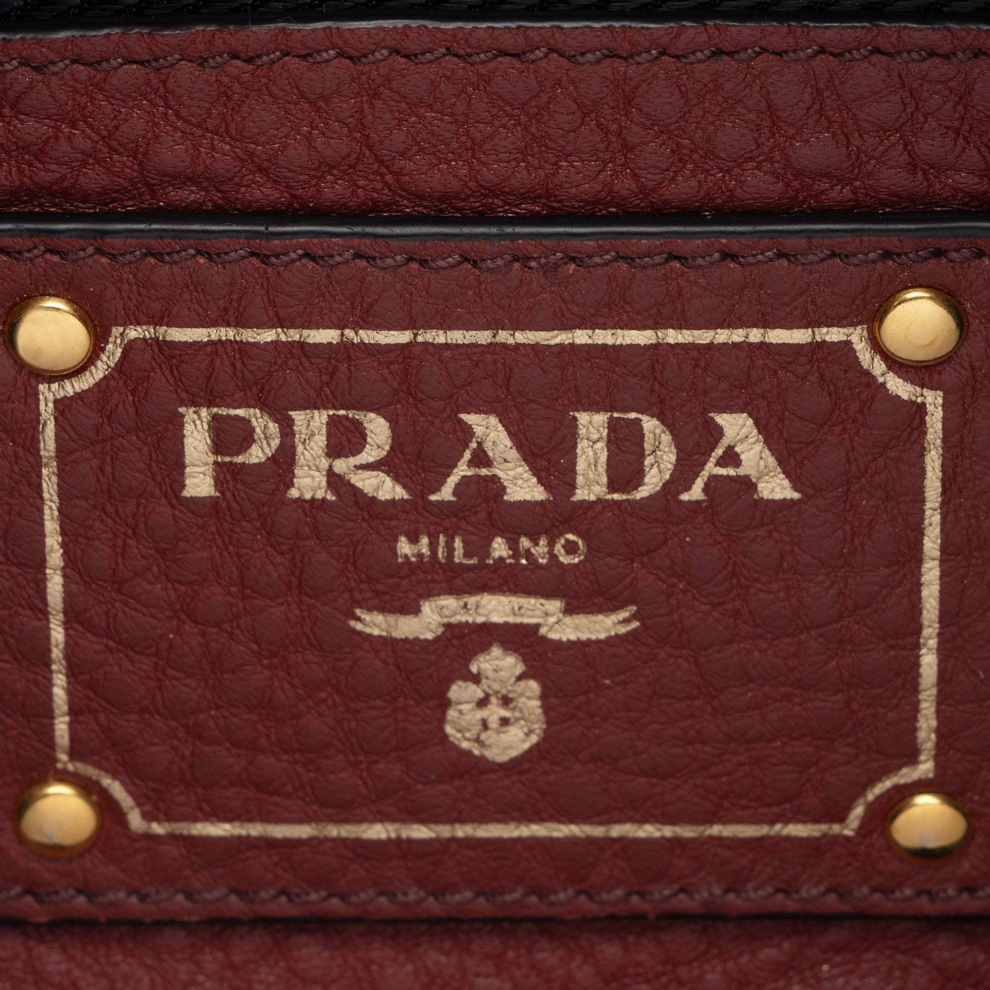 Prada Vitello Daino Belted Zip Shoulder Bag (SHF-ZmoFVU)