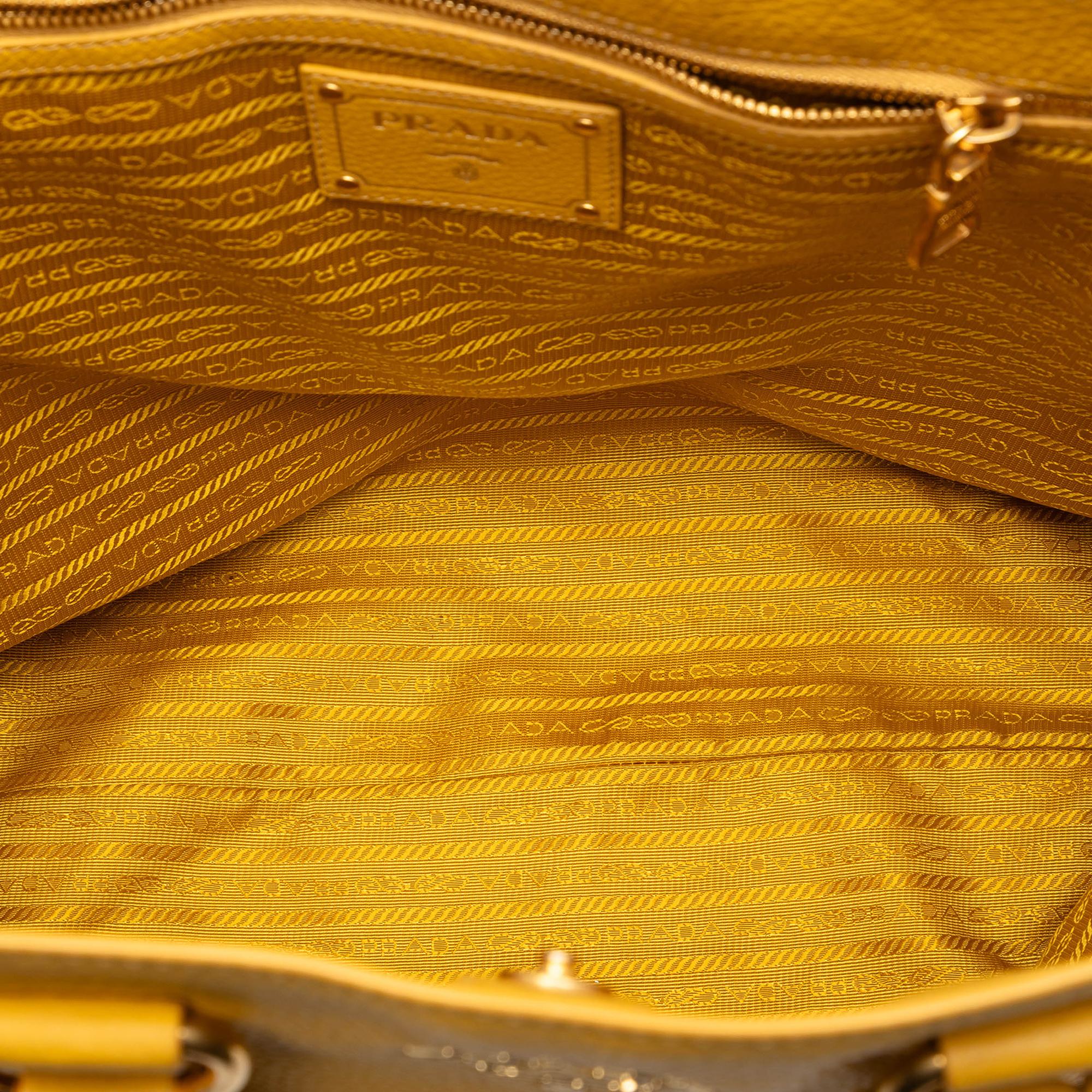 Prada Vitello Daino Open Convertible Tote