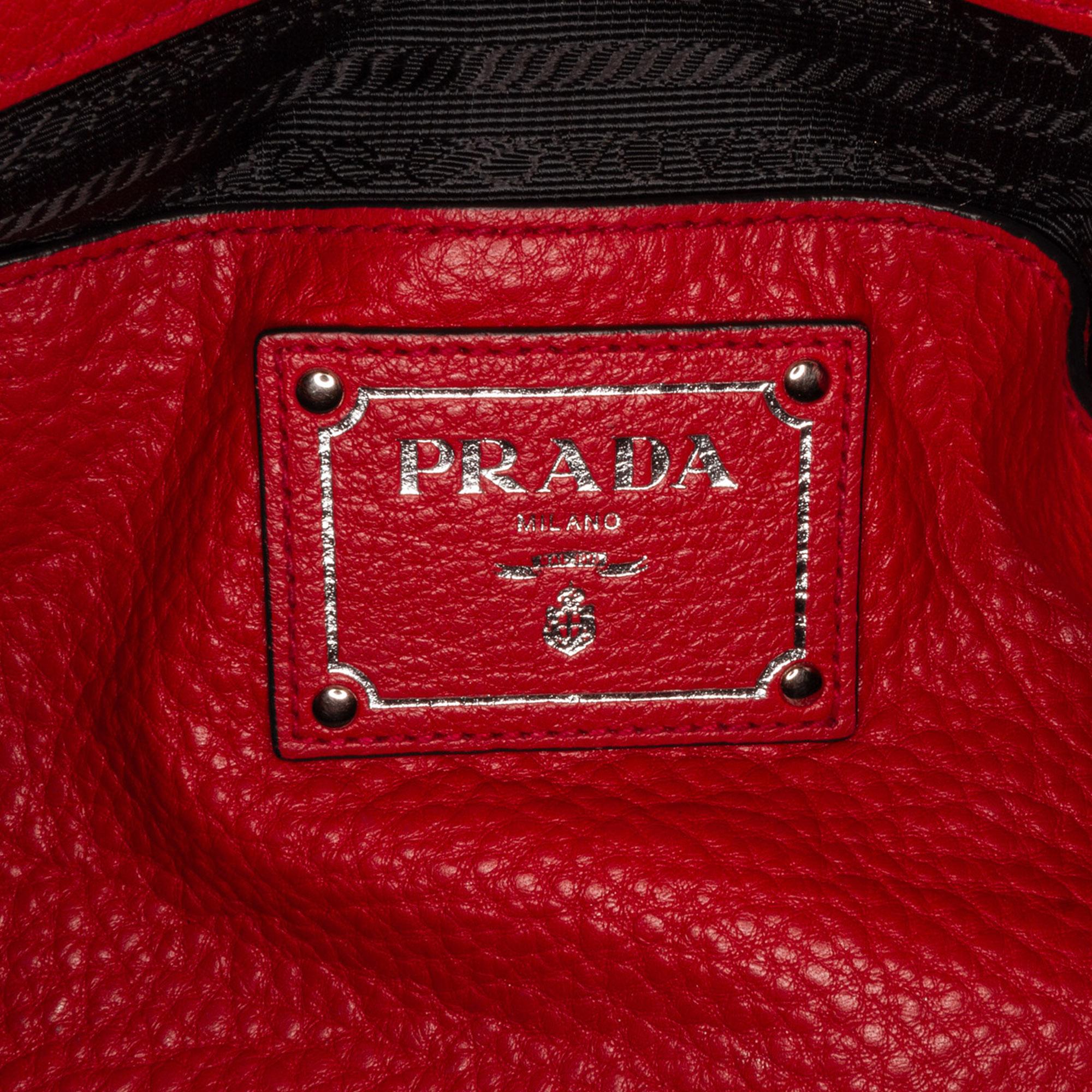 Prada Vitello Daino Pocket Satchel (SHG-O7reXq)