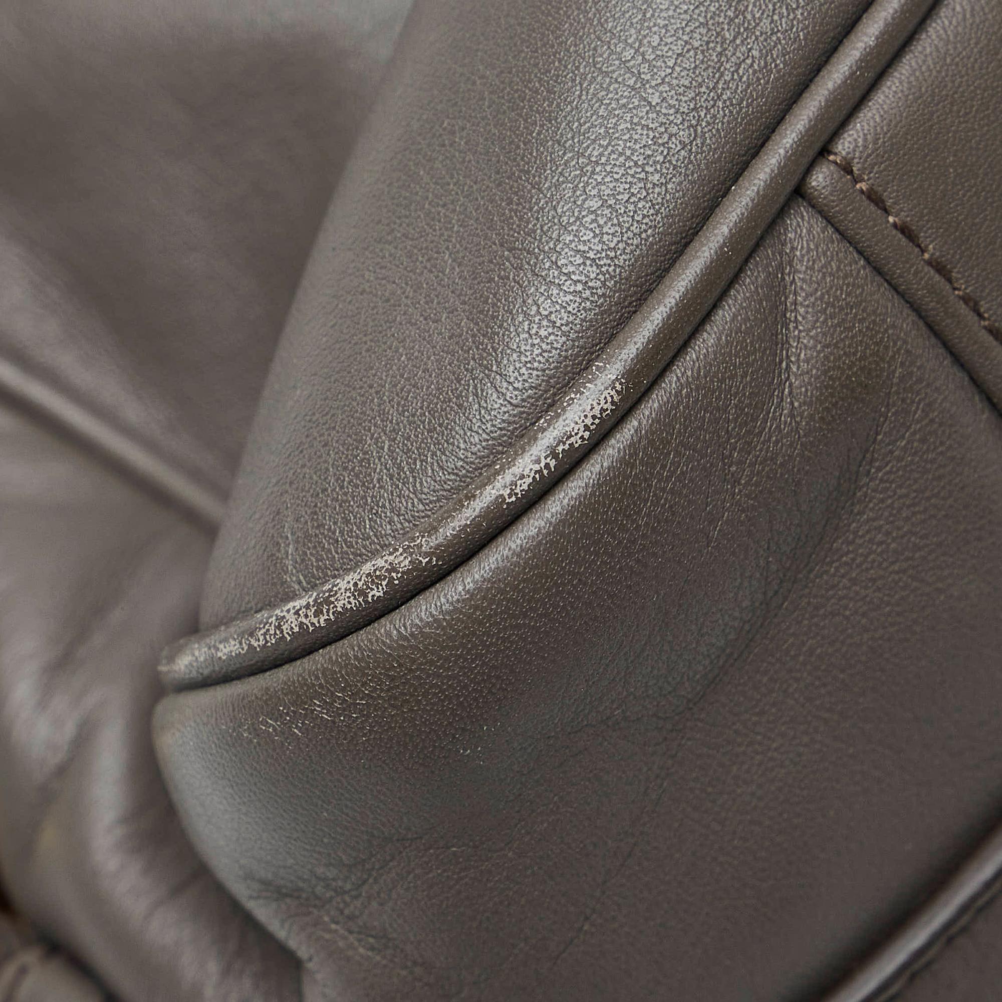 Prada Vitello Daino Satchel (SHG-esq2YX)