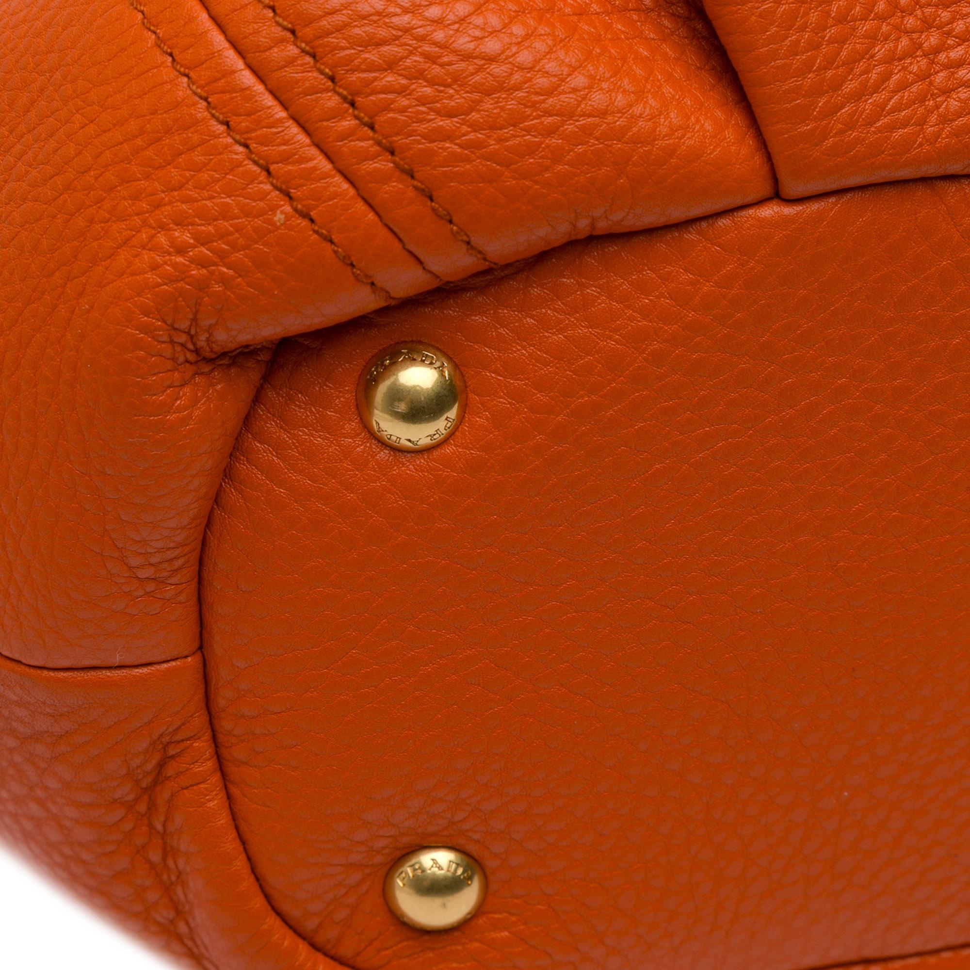 Prada Vitello Daino Satchel (SHG-6ZI1Xk)