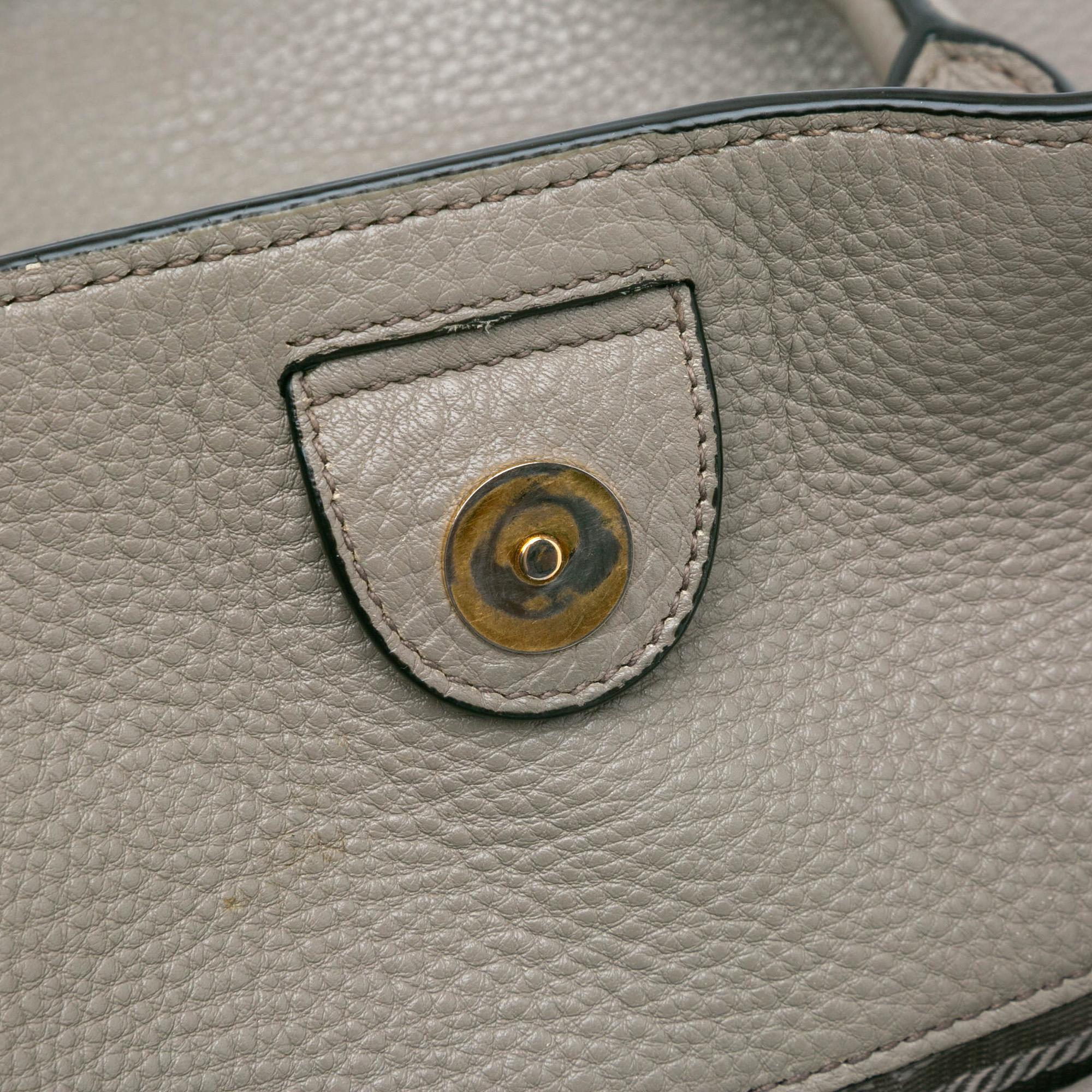 Prada Vitello Daino Satchel (SHG-pHr9bF)