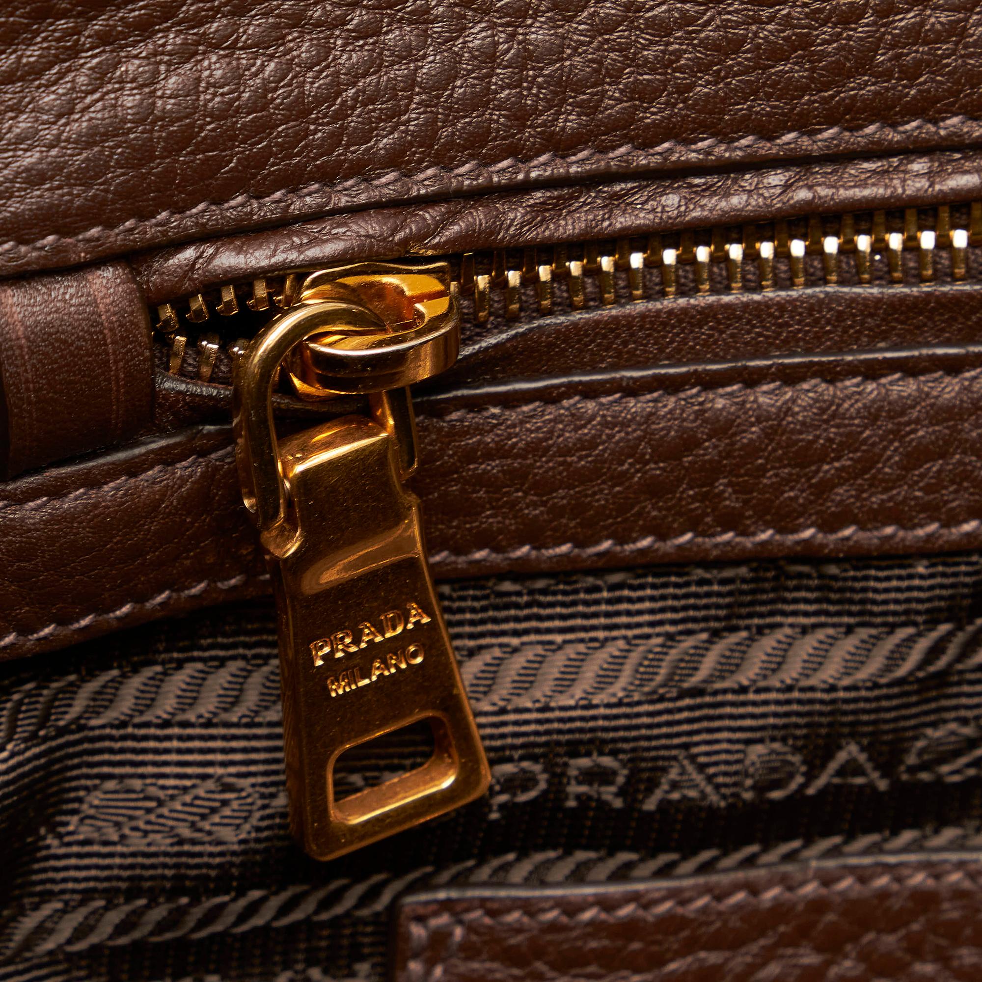 Prada Vitello Daino Shopper Tote Bag (SHG-29190)