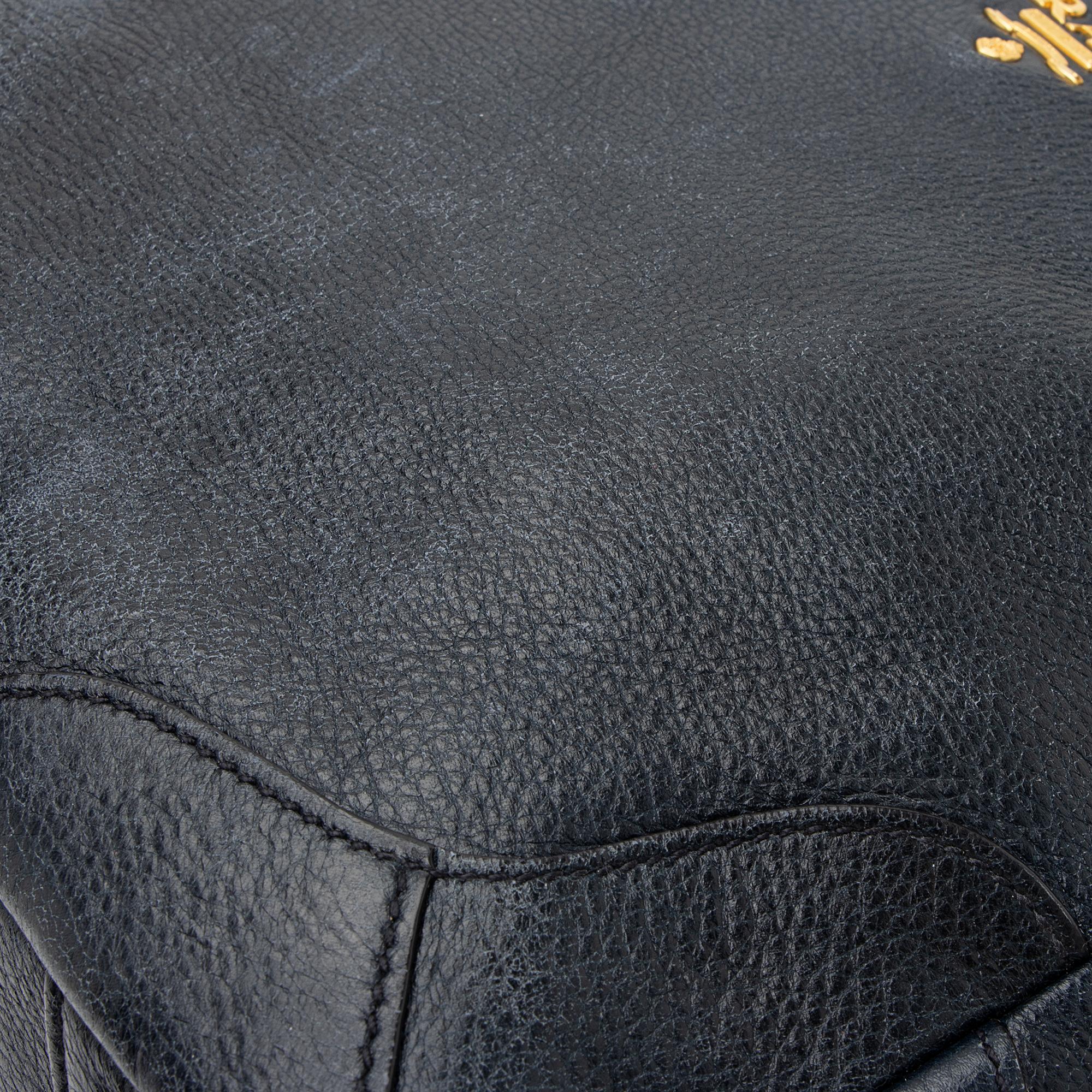 Prada Vitello Daino Side Pocket Hobo (SHF-23004)