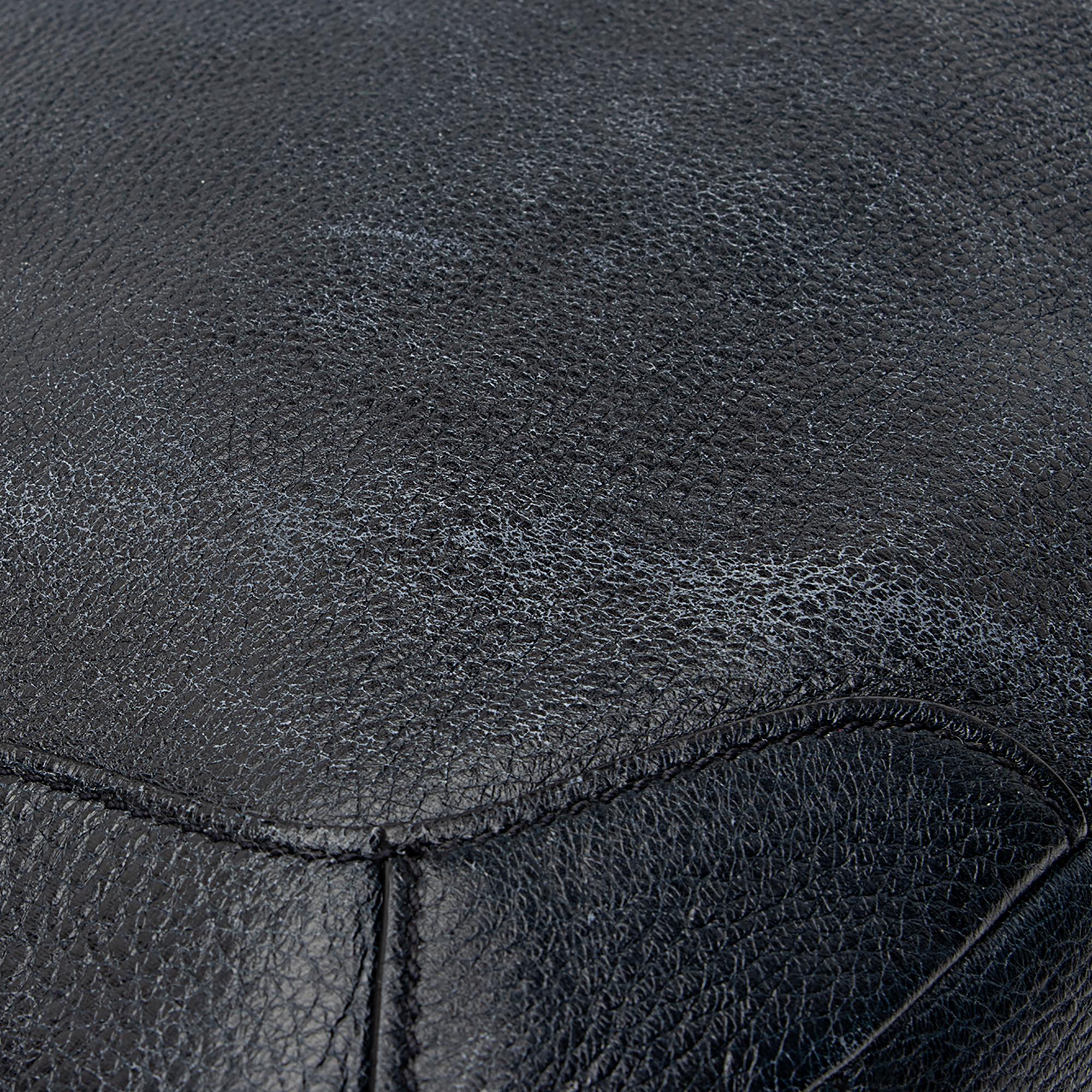 Prada Vitello Daino Side Pocket Hobo (SHF-23004)