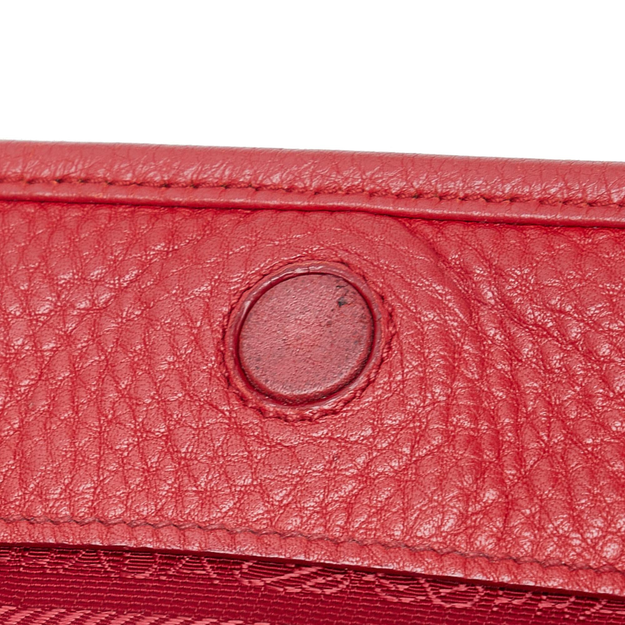 Prada Vitello Daino Small Flap Crossbody Bag (SHG-fcww1Y)