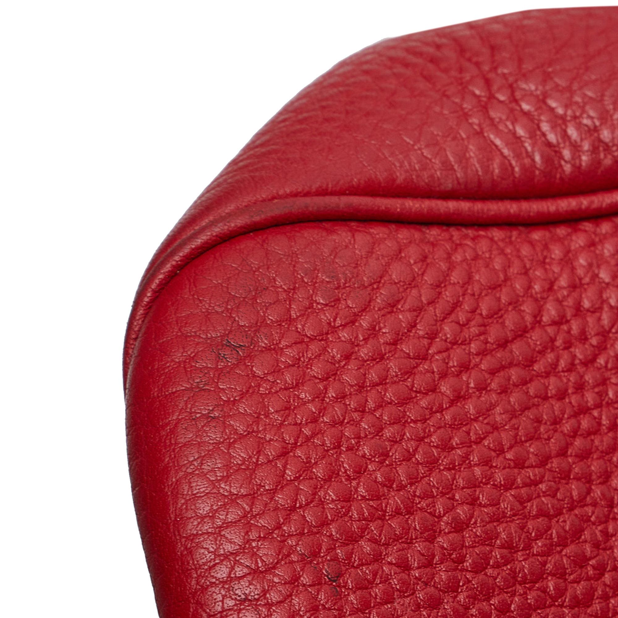 Prada Vitello Daino Small Flap Crossbody Bag (SHG-fcww1Y)