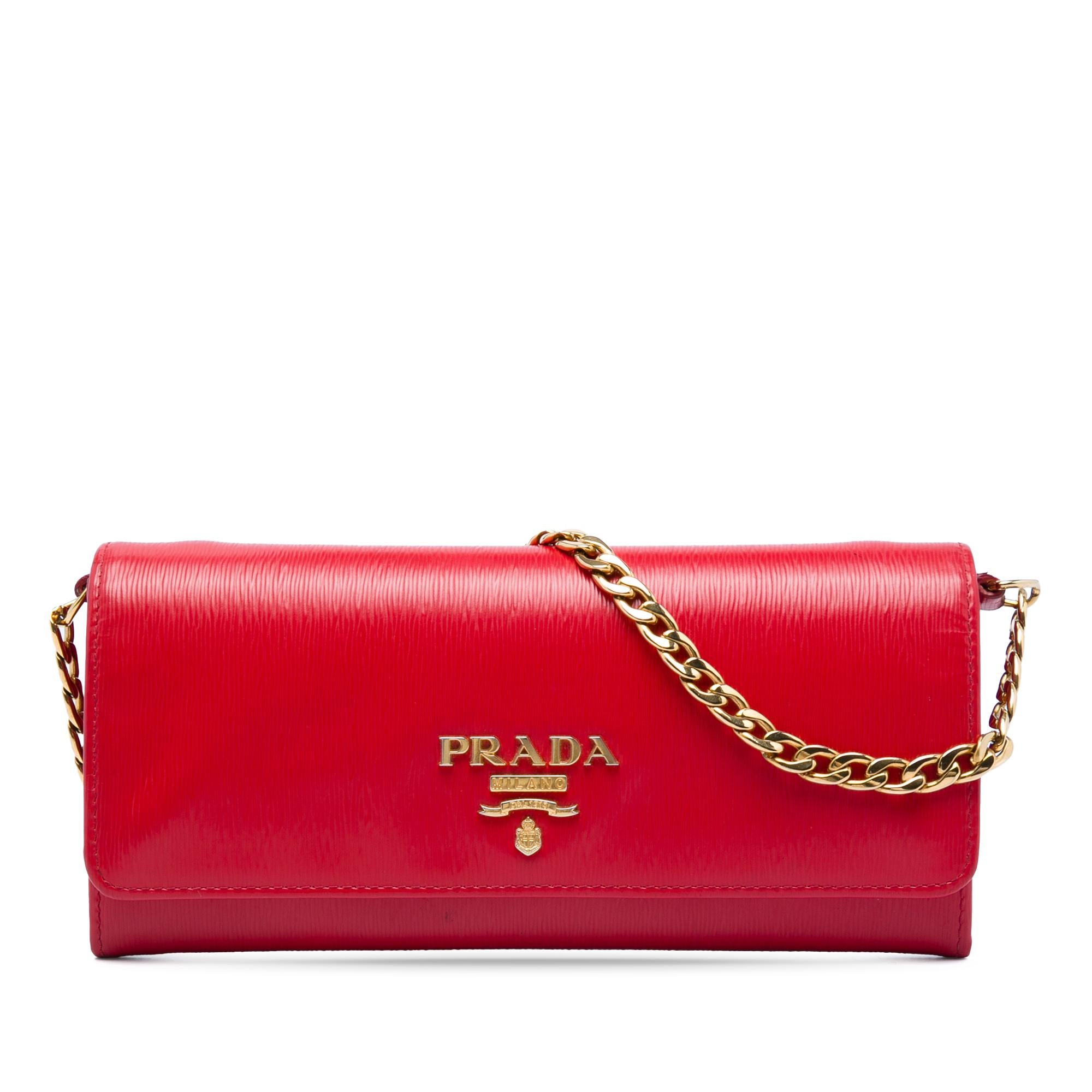 Prada Vitello Move Wallet on Chain