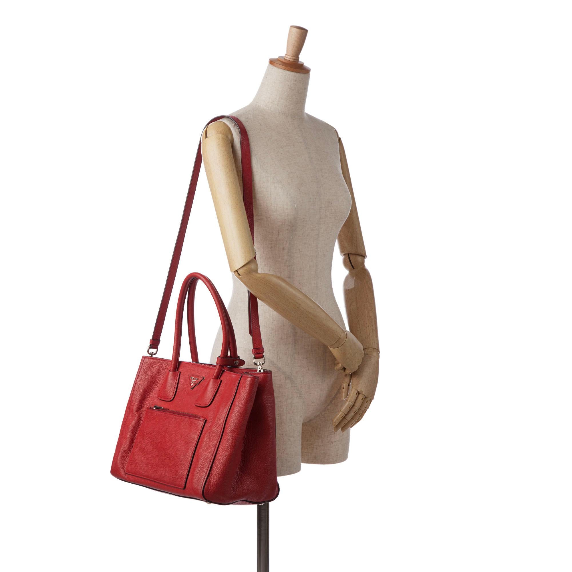 Prada Vitello Phenix Pocket Satchel (SHG-MTduEh)