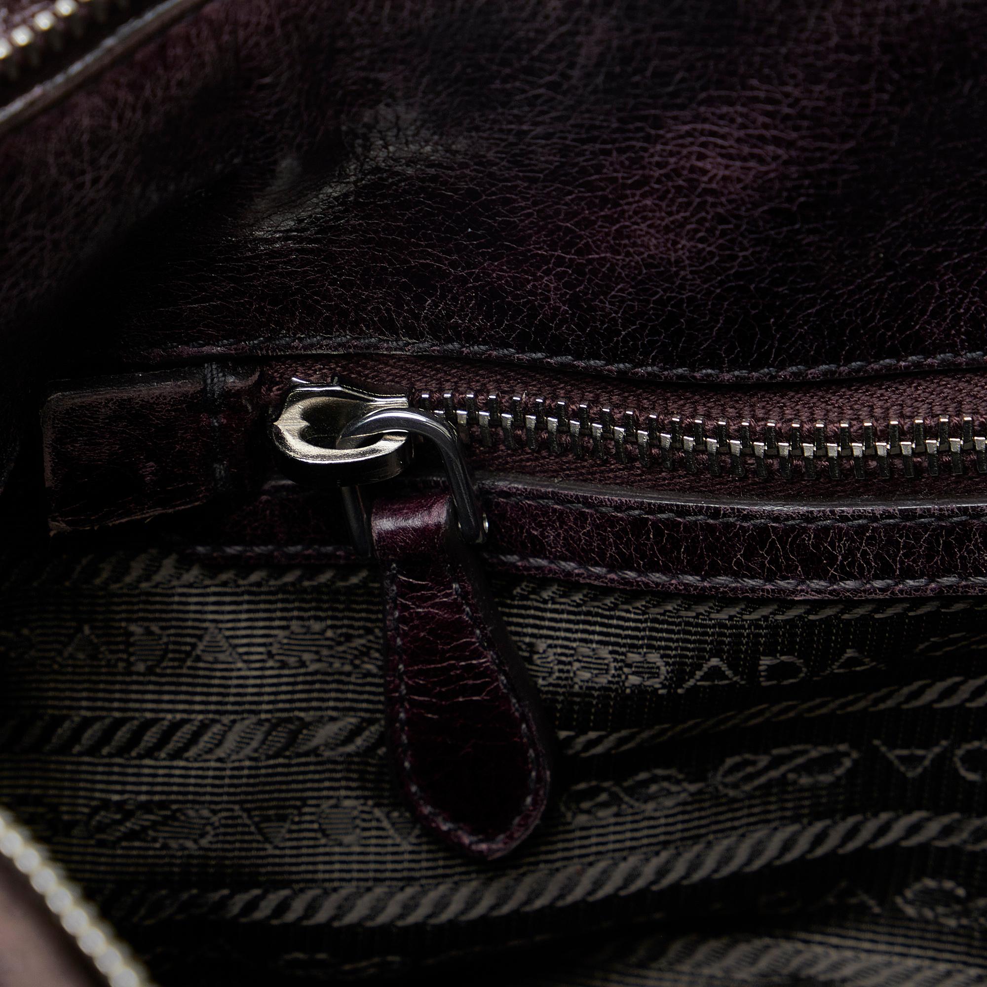 Prada Vitello Trimmed Tessuto Satchel (SHG-ZljEJ6)
