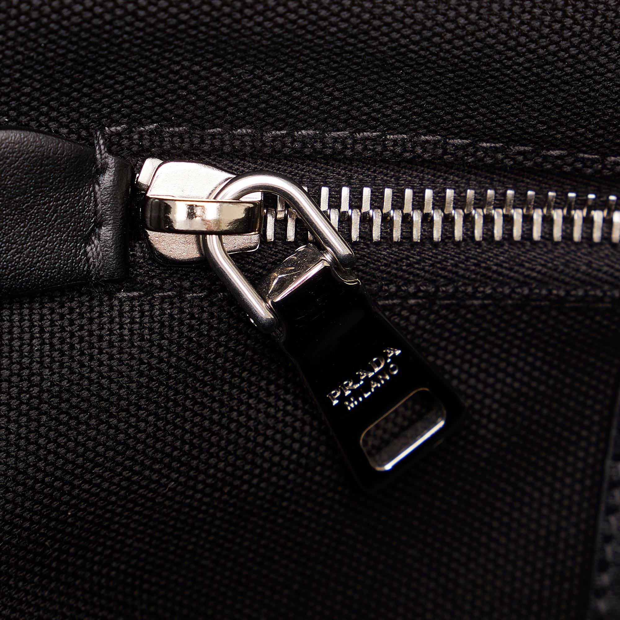 Prada Wood Handle Canapa Logo Satchel (SHG-MVwVck)