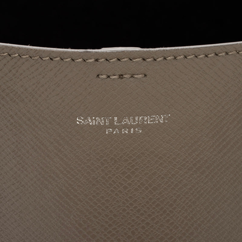 Saint Laurent Boucle Embossed Leather Shopping Tote (SHF-3yPQcN)