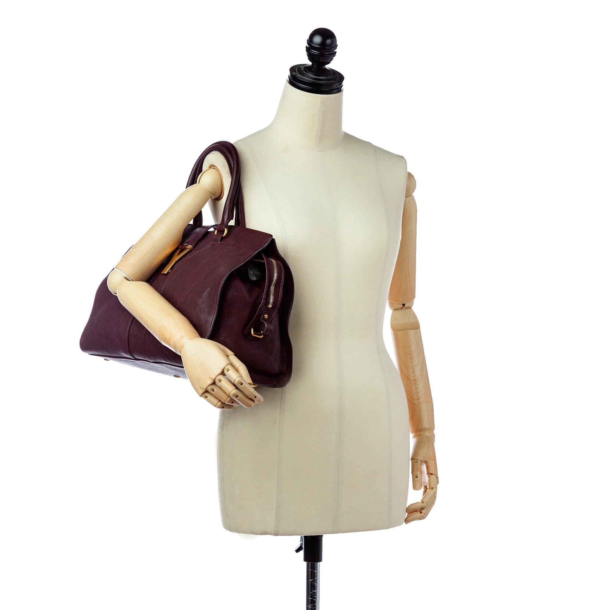 Saint Laurent Cabas Chyc Ligne Leather Handbag (SHG-32354)