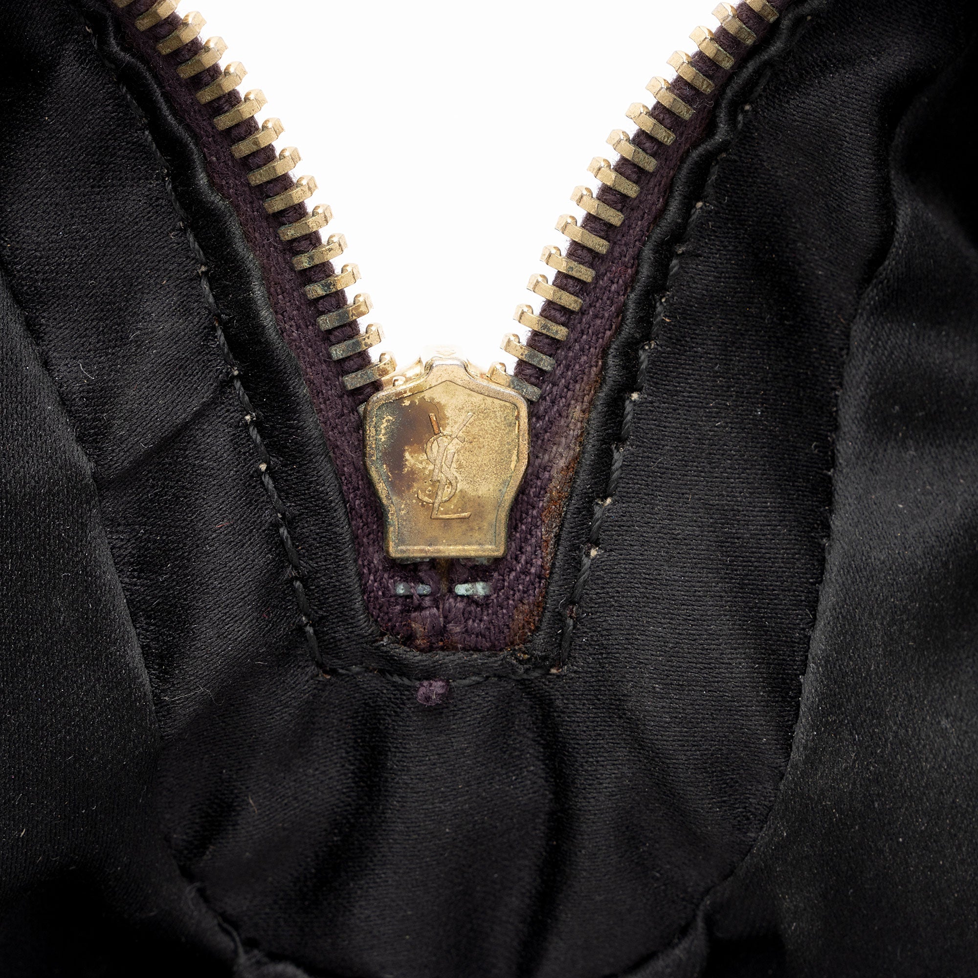 Saint Laurent Calfskin Muse Large Satchel (SHF-uHLQ3D)