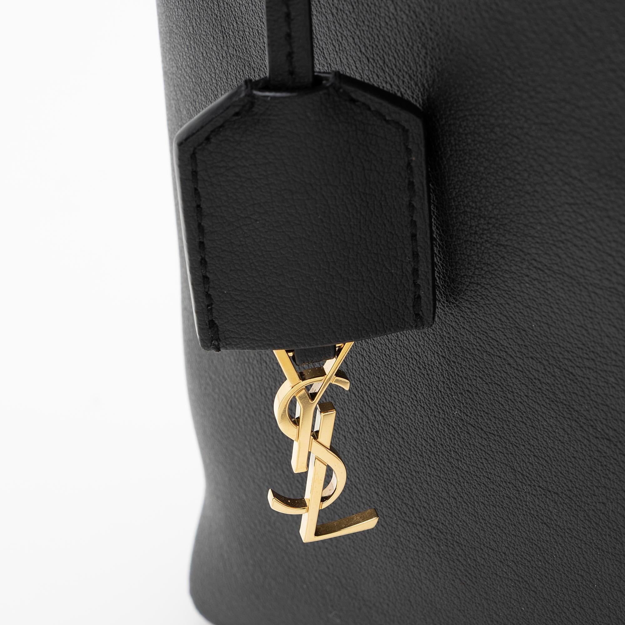 Saint Laurent Calfskin Toy Shopping Tote (SHF-22645)