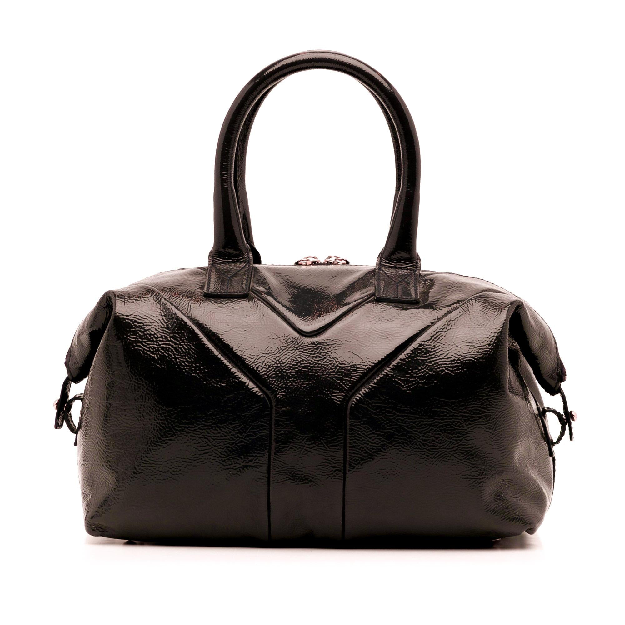 Saint Laurent Easy Y Patent Leather Tote (SHG-lKKK1r)