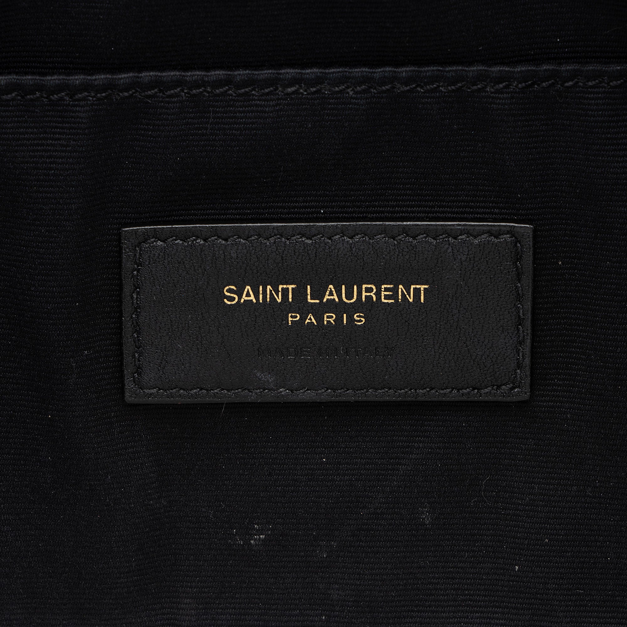 Saint Laurent Grain de Poudre Monogram Cassandre Belt Bag (SHF-Gvv9El)