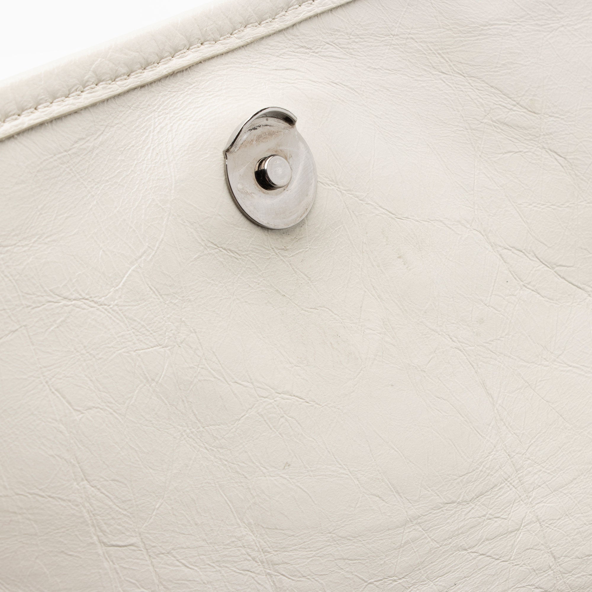 Saint Laurent Lambskin Monogram Niki Medium Shoulder Bag (SHF-bFf3zX)