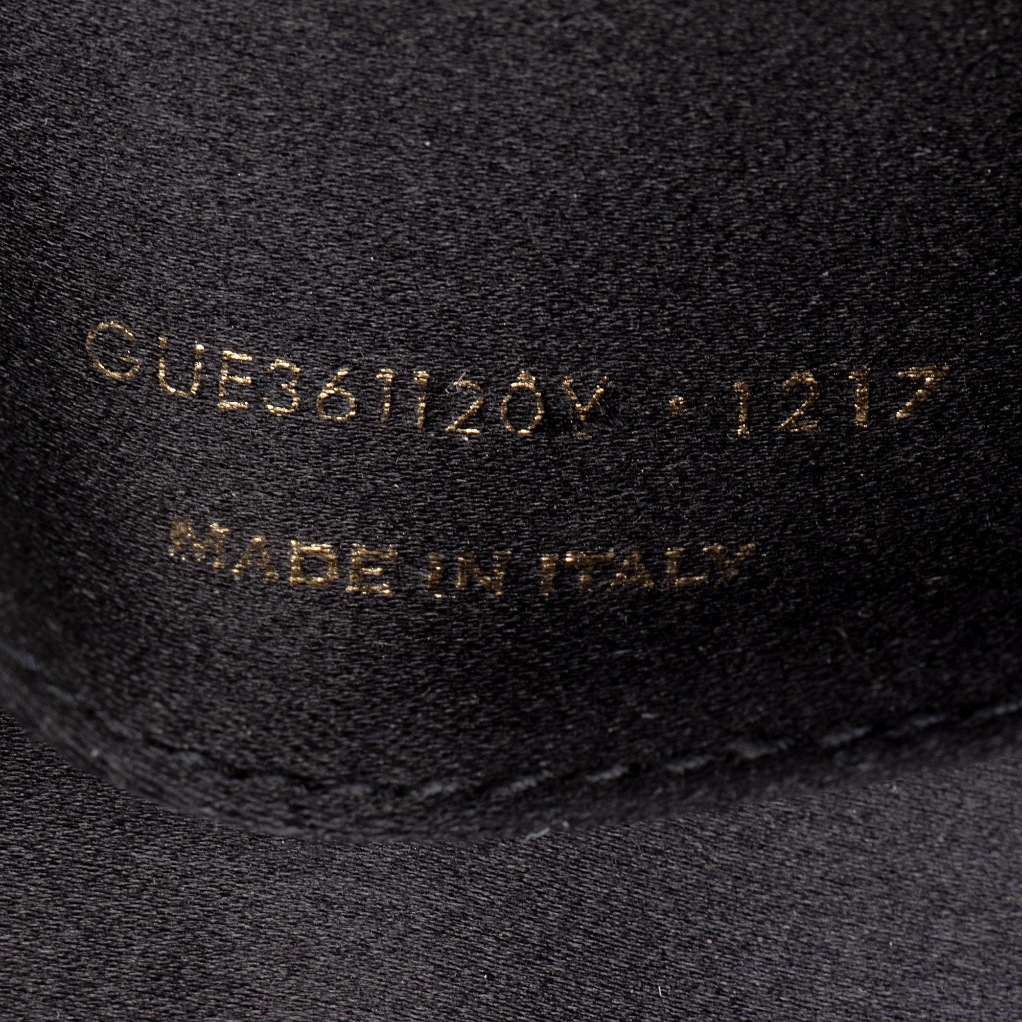 Saint Laurent Leather Belle de Jour Clutch (SHF-XhElZl)