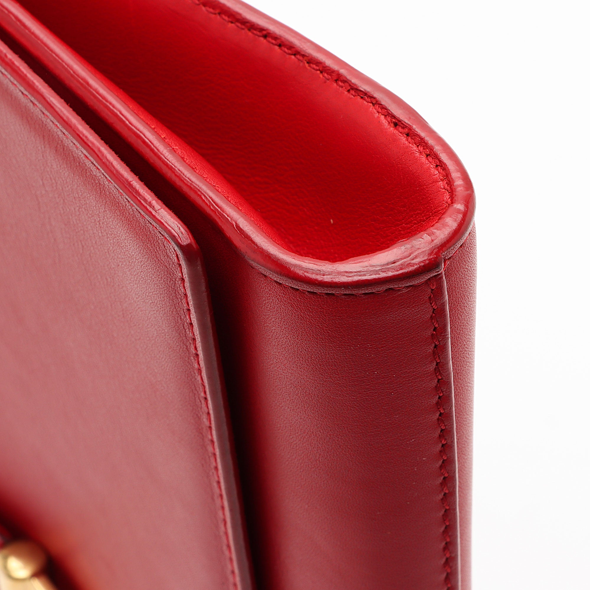 Saint Laurent Leather Chyc Clutch (SHF-iiAzO9)