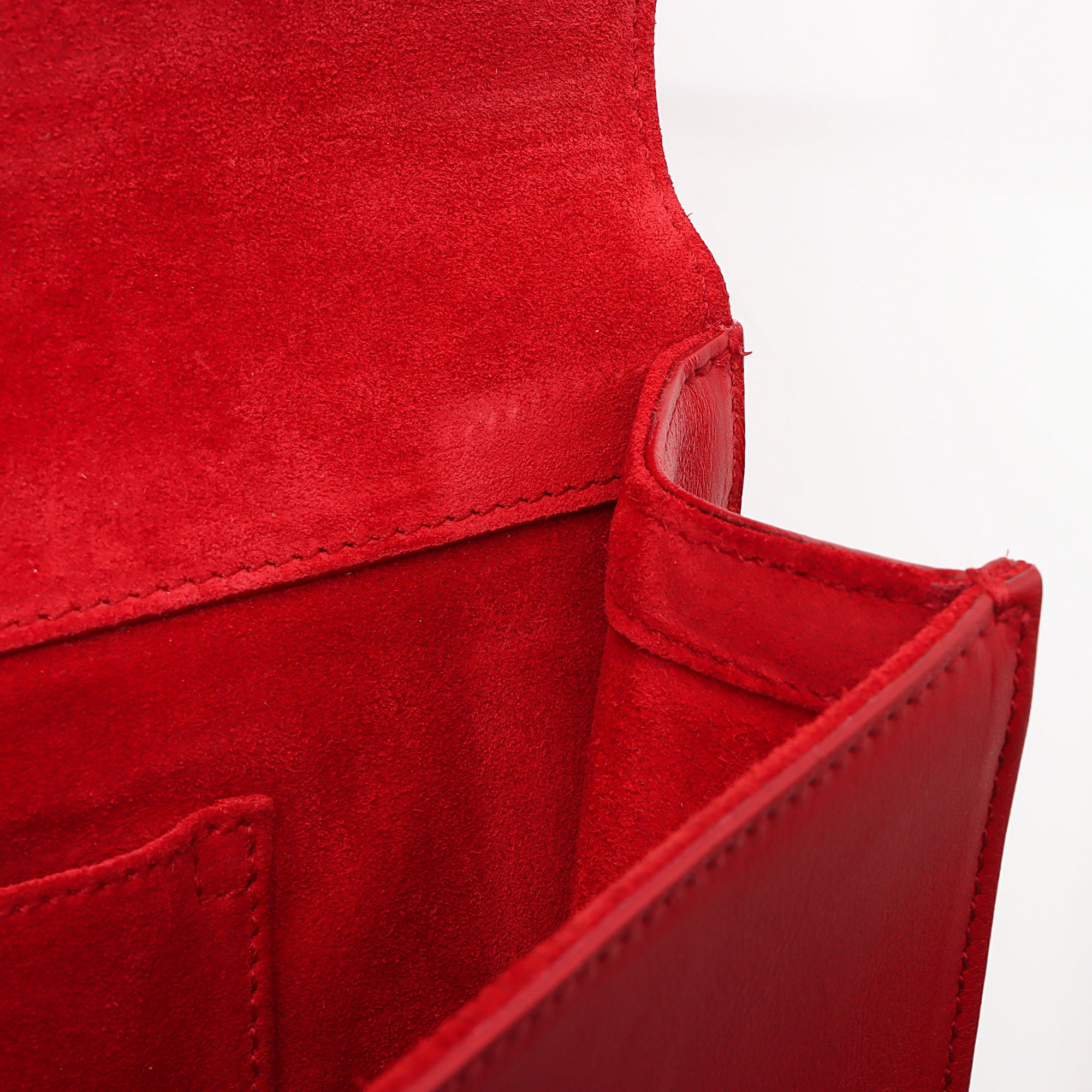 Saint Laurent Leather Chyc Clutch (SHF-iiAzO9)