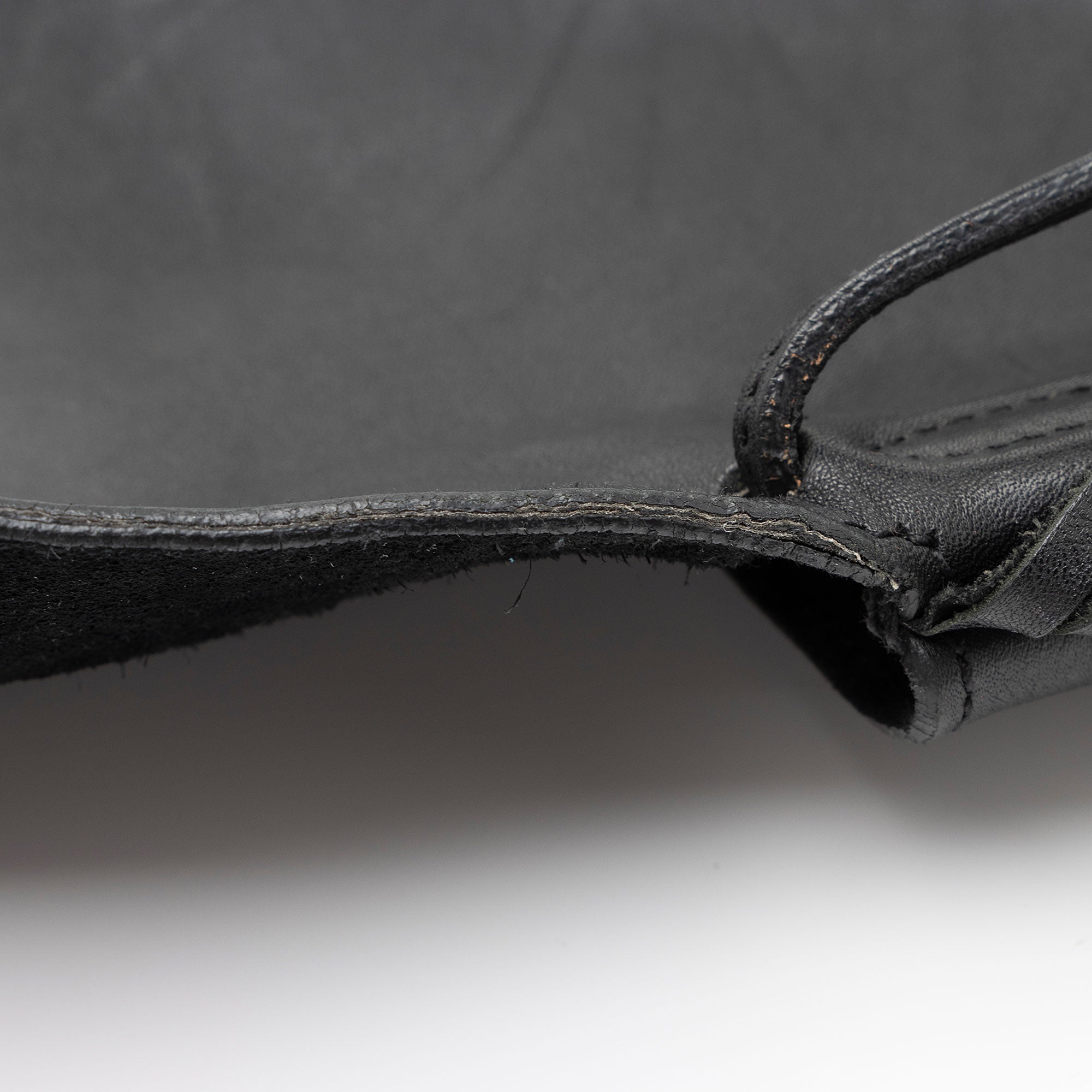 Saint Laurent Leather Fringe Anita Crossbody Bag (SHF-zM6EOQ)