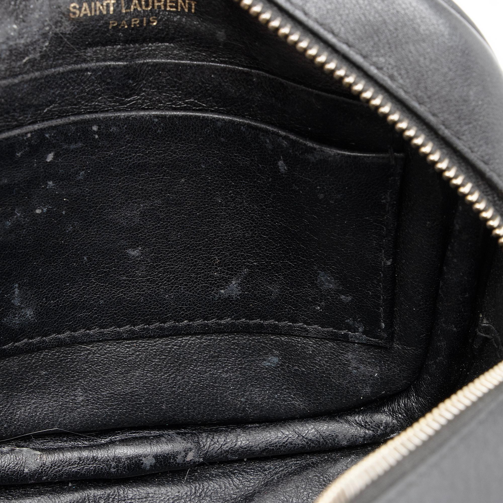 Saint Laurent Leather Monogram Blogger Bag (SHF-0bGOag)