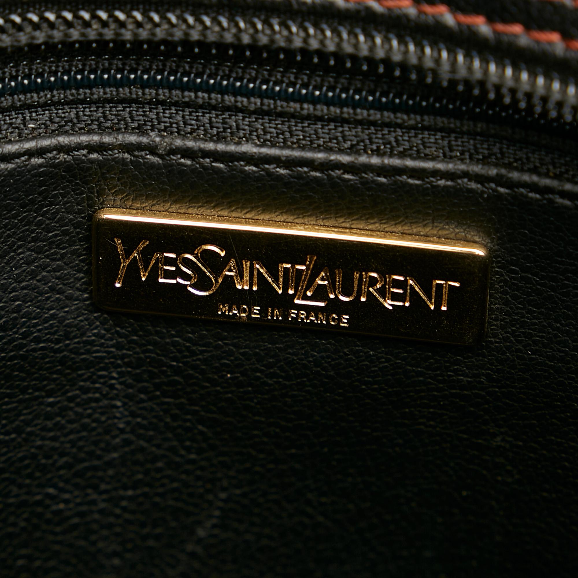 Saint Laurent Leather Shoulder Bag (SHG-23786)