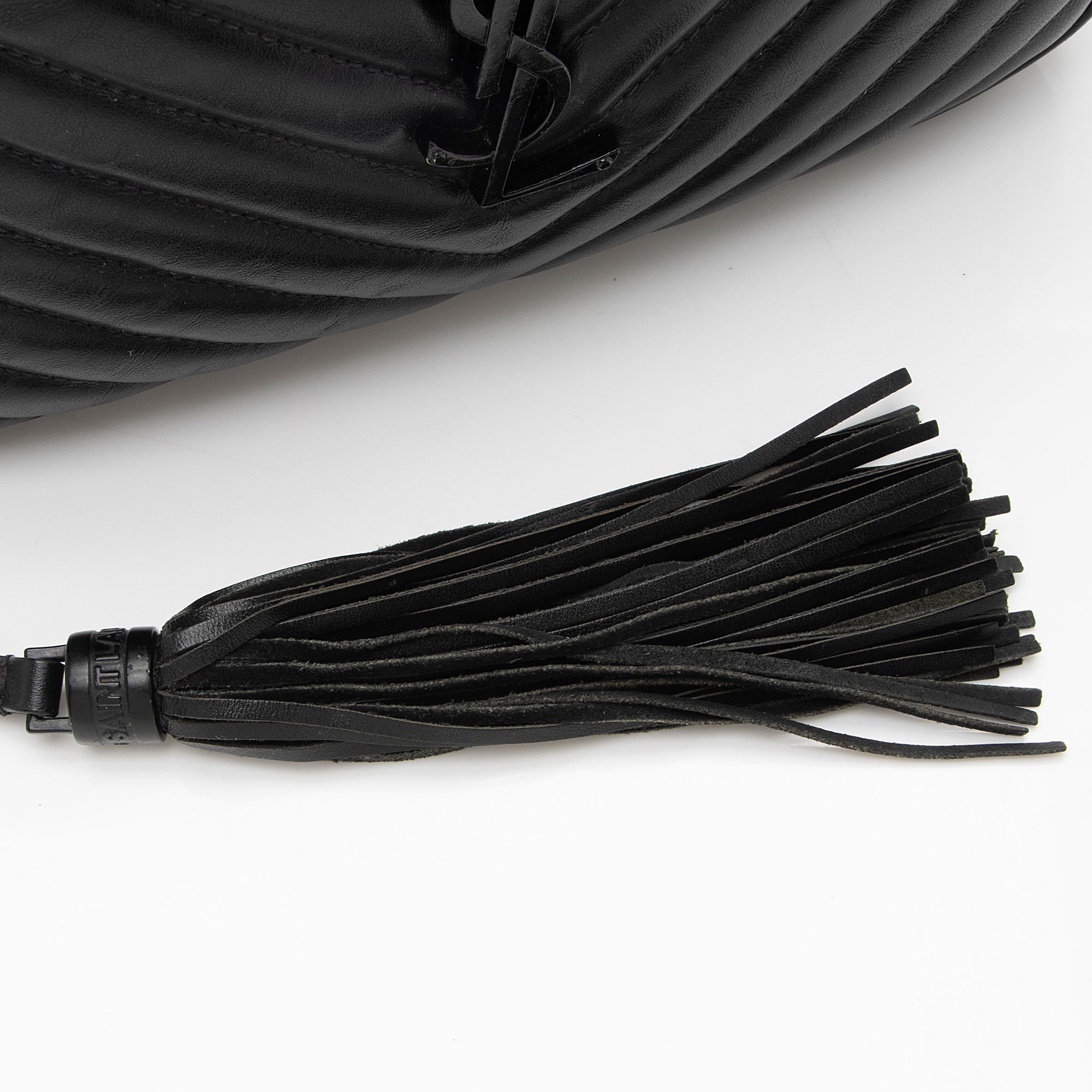 Saint Laurent Matelasse Calfskin Matte Black Monogram Lou Camera Bag (SHF-PIyVqF)