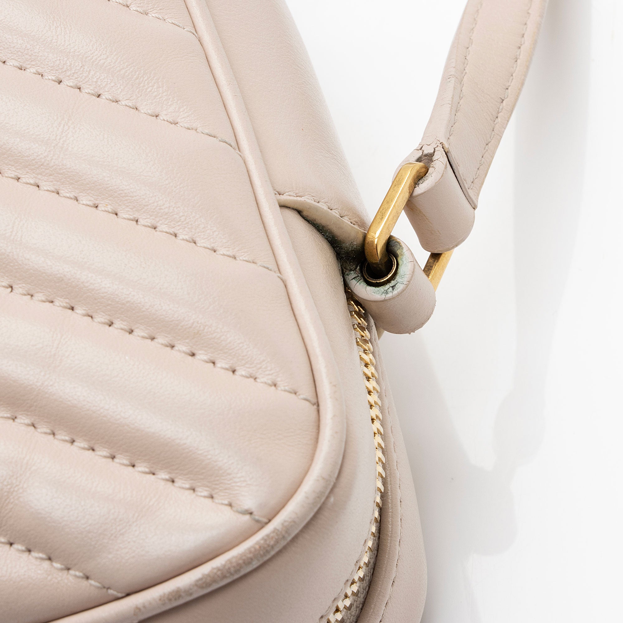 Saint Laurent Matelasse Calfskin Monogram Lou Camera Bag - FINAL SALE (SHF-pag728)