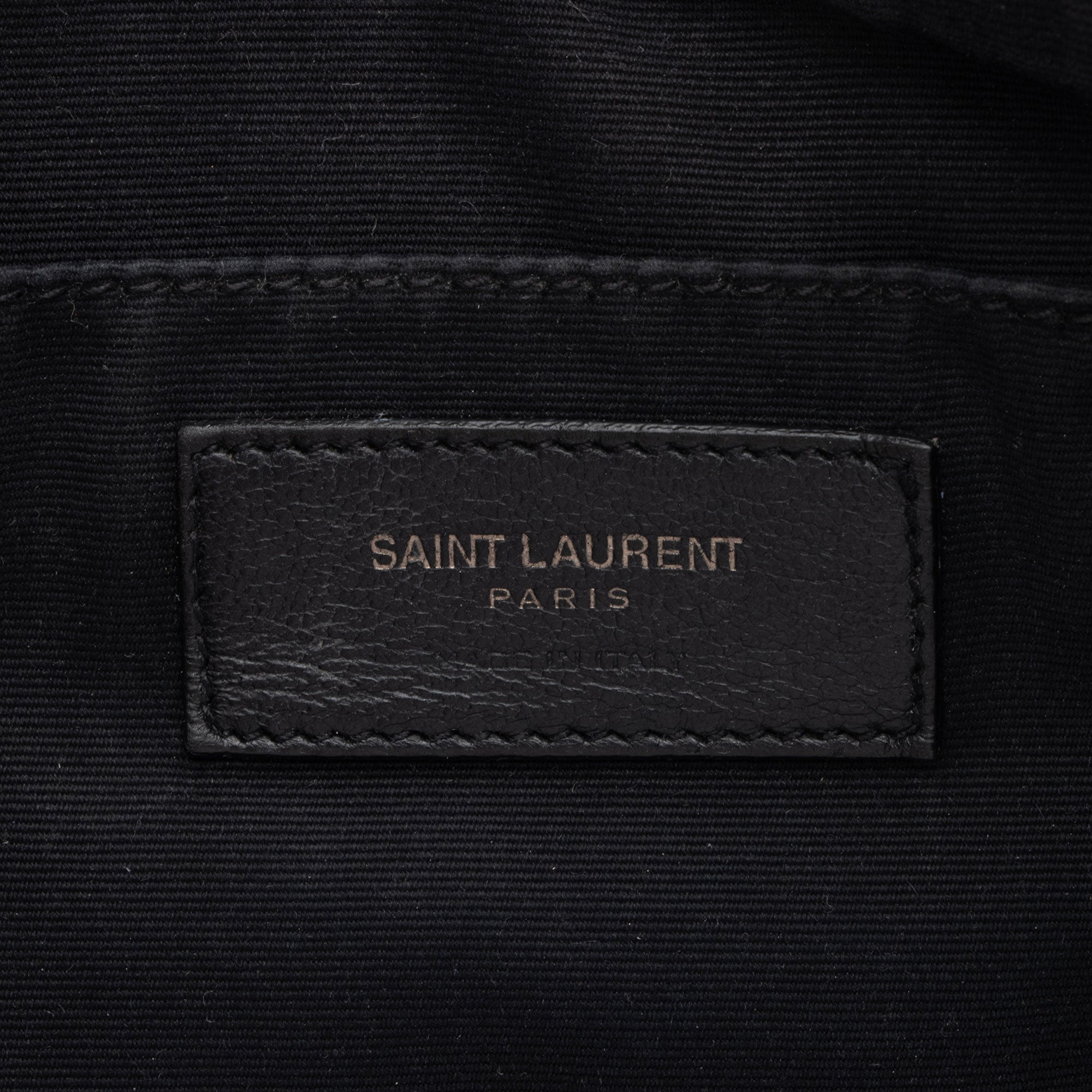 Saint Laurent Matelasse Calfskin Monogram Lou Camera Bag (SHF-017geY)